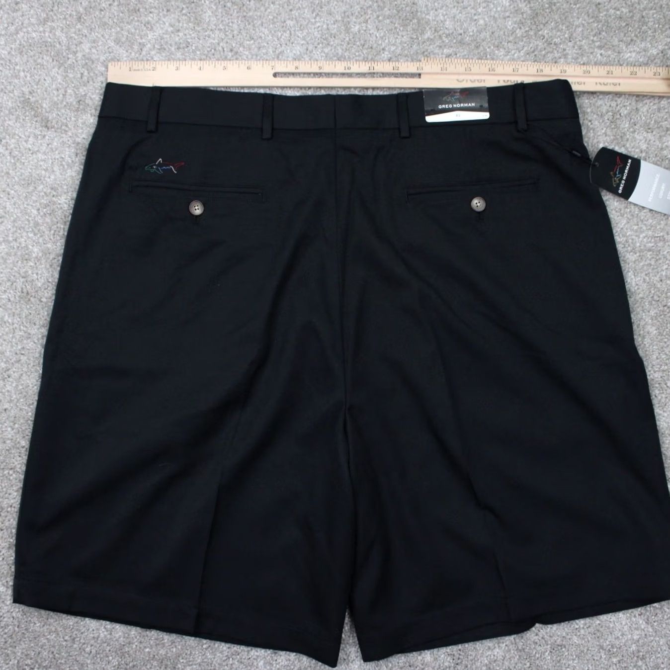 Essentials Greg Norman Essentials Golf Shorts NWT Mens 40 Black Polyester 10" inseam Chino Short Slim? Regular Fit Adults Mens Black Golf Shorts Size US 40 / EU 56 - 6 Thumbnail
