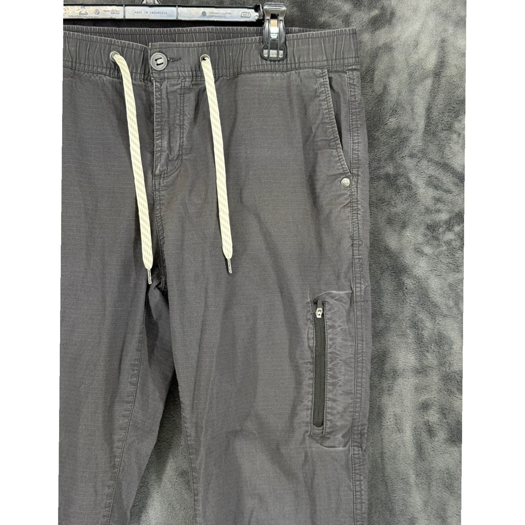 Vuori Vuori Ripstop Climber Pants Mens XL Charcoal Grey VW401 Elastic Waist Hiking Size US 34 / EU 50 - 2 Thumbnail