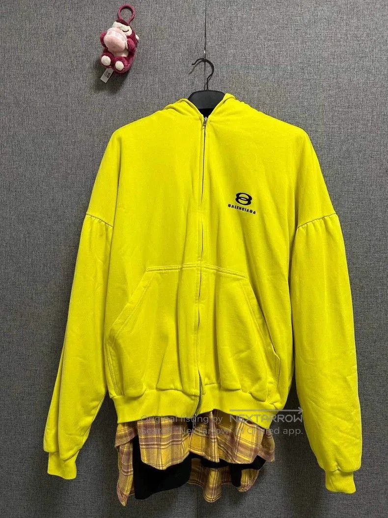 Balenciaga Balenciaga Oversized Hoodie Sweatshirt. Size US S / EU 44-46 / 1 - 1 Thumbnail