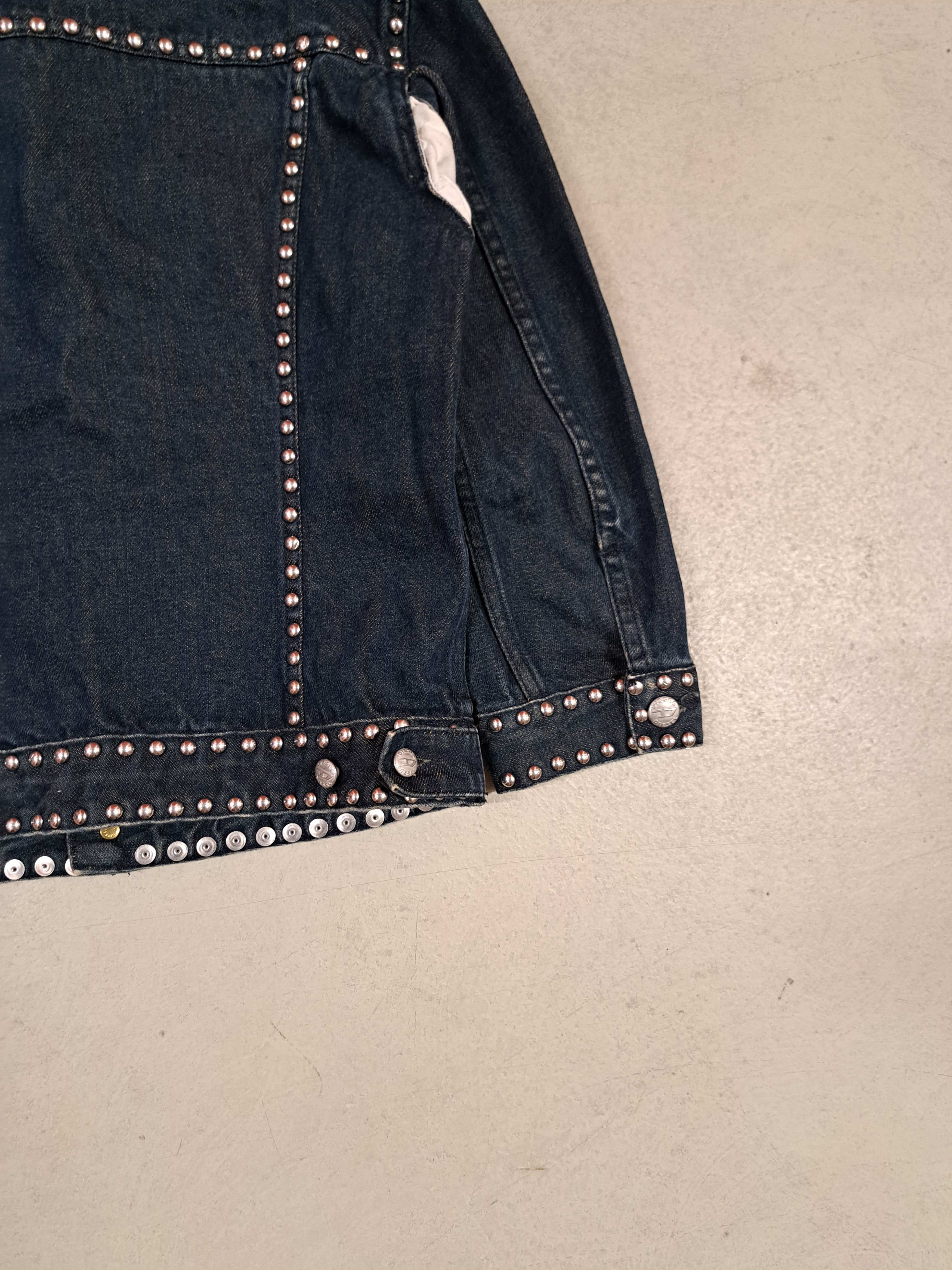 Diesel Vintage y2k Diesel Sick Cropped Studded Denim Jacket Size S / US 4 / IT 40 - 7 Thumbnail