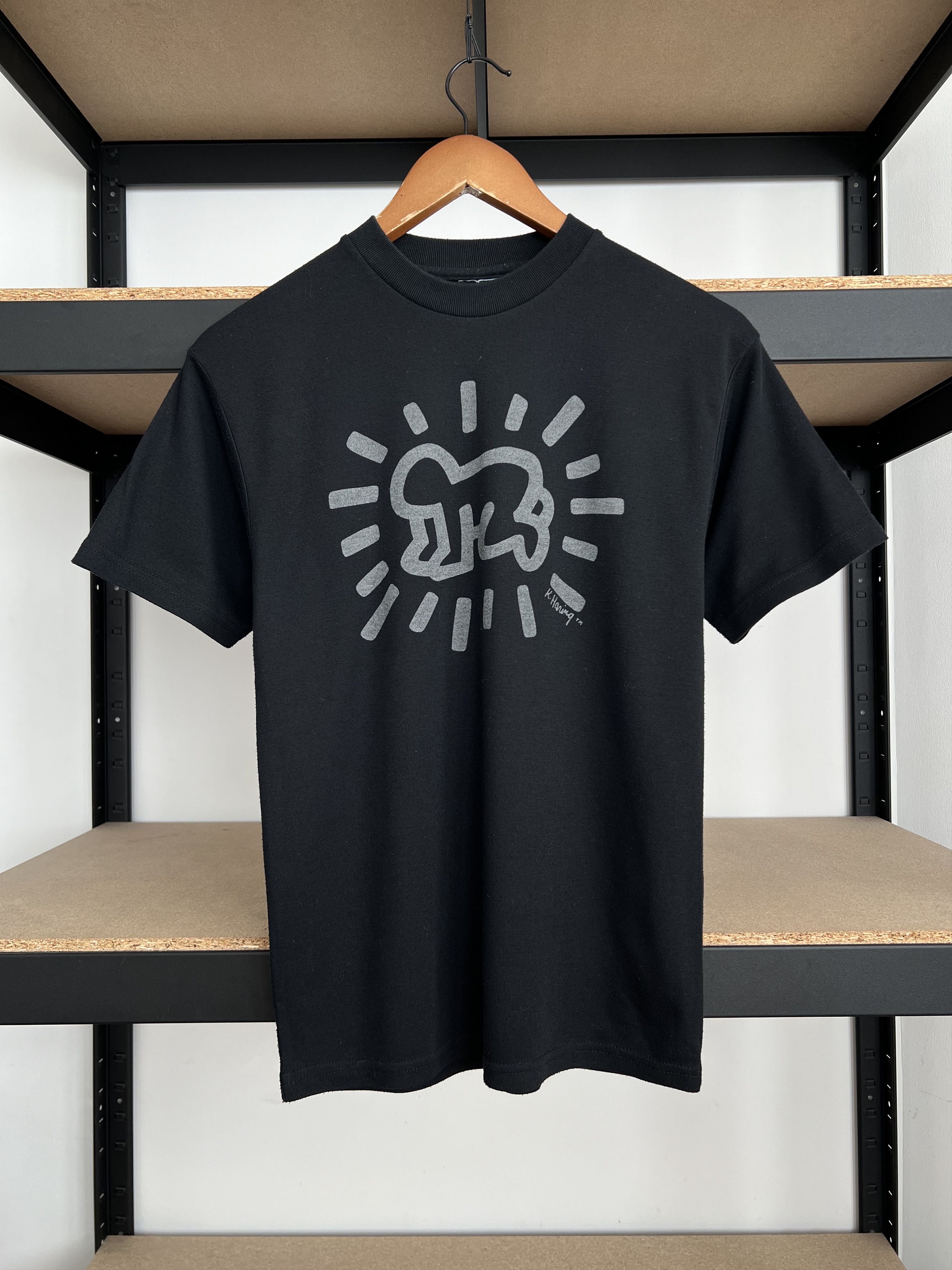 Arts & Science Vintage 90s Keith Haring Art Black T-shirt Size US S / EU 44-46 / 1 - 1 Thumbnail