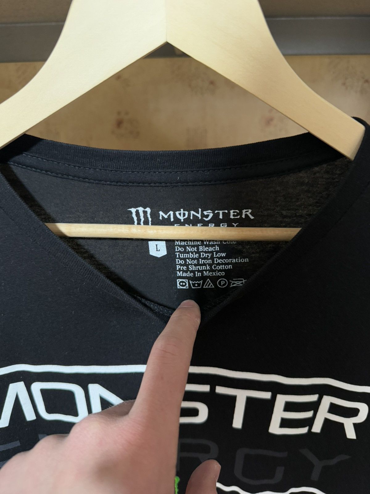 Vintage Y2K Monster Energy Big Logo Motorcycle Racing Tee Size US L / EU 52-54 / 3 - 5 Thumbnail