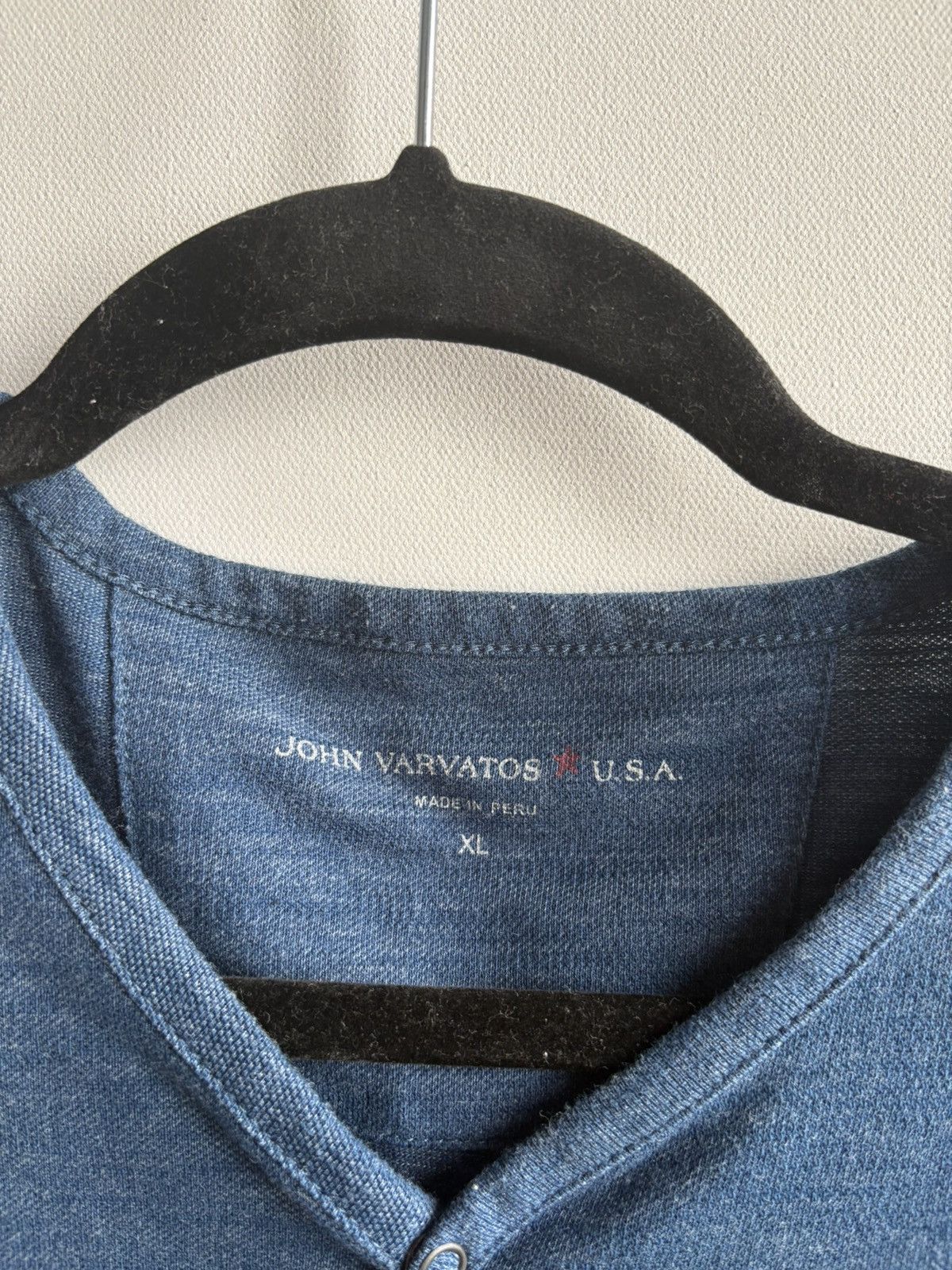 John Varvatos Vintage Streetwear Luxury John Varvatos Henley Long Sleeve Size US XL / EU 56 / 4 - 5 Thumbnail