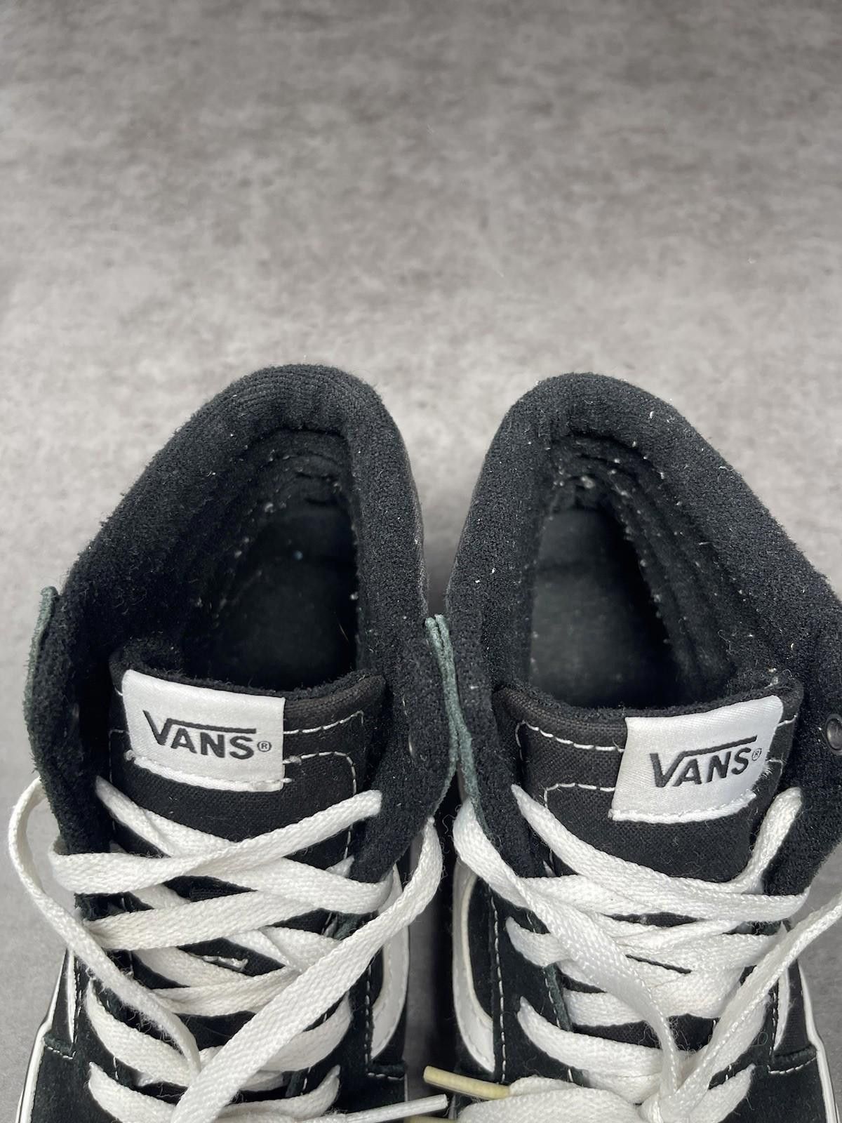 Vans Vans Sk8 Hi Shoes Kids Size 4 Black White Sneakers Size US 5 / EU 37 - 9 Thumbnail