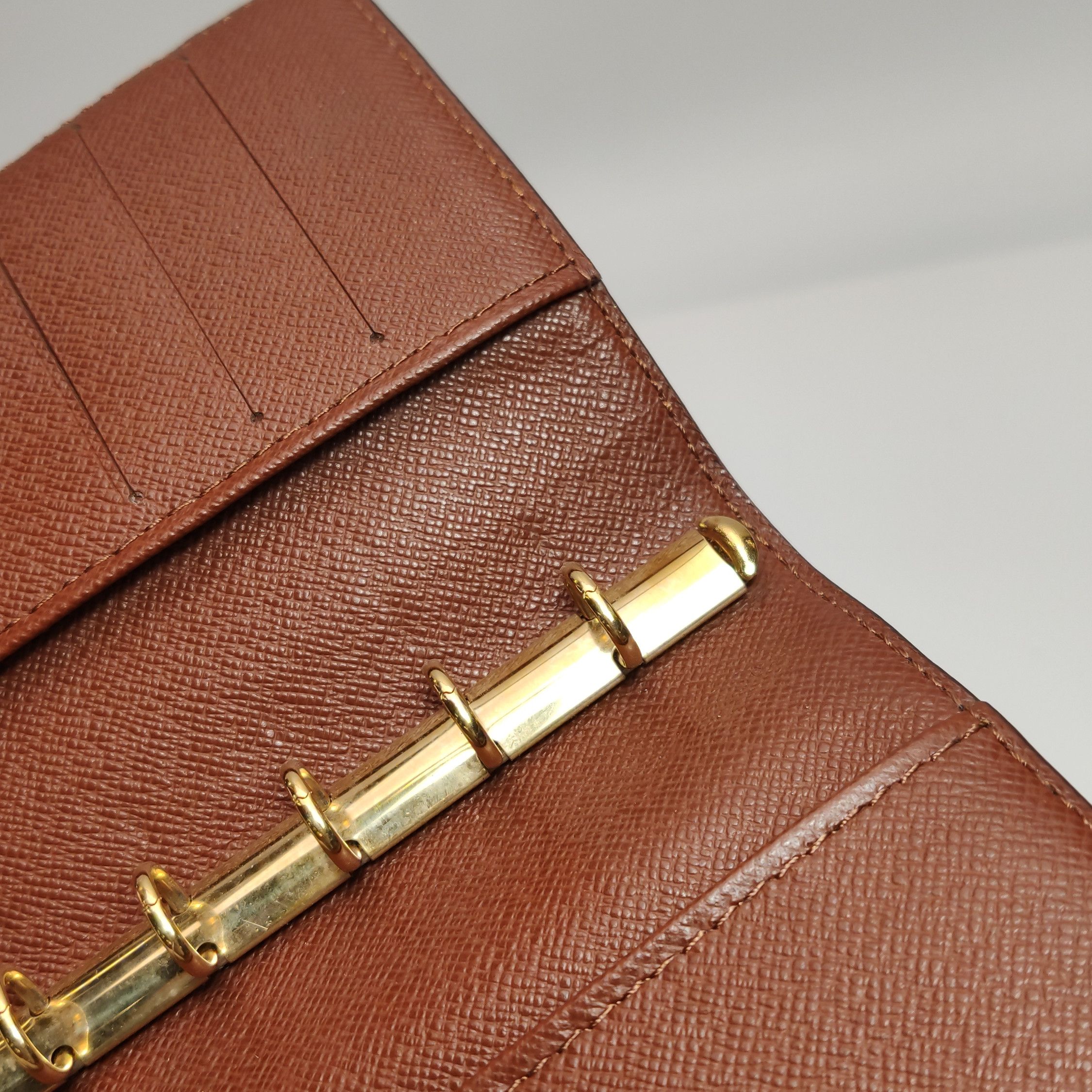 Louis Vuitton Louis Vuitton (LV) Small Monogram Print Vintage Notebook Co Size ONE SIZE - 3 Thumbnail