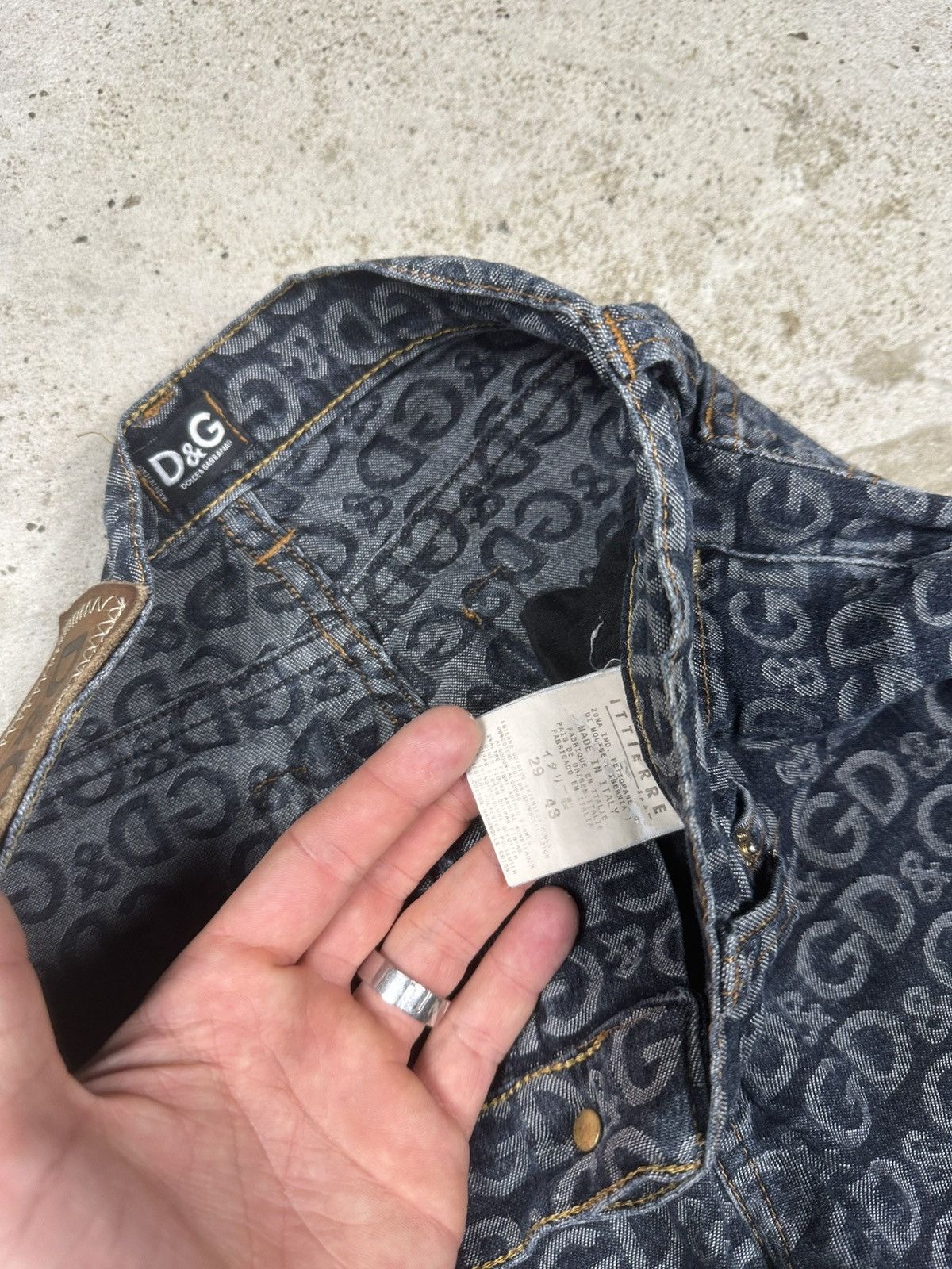 Dolce & Gabbana 2001 Dolce & Gabbana Monogram DG Jeans Denim Pants Size 29" - 11 Thumbnail