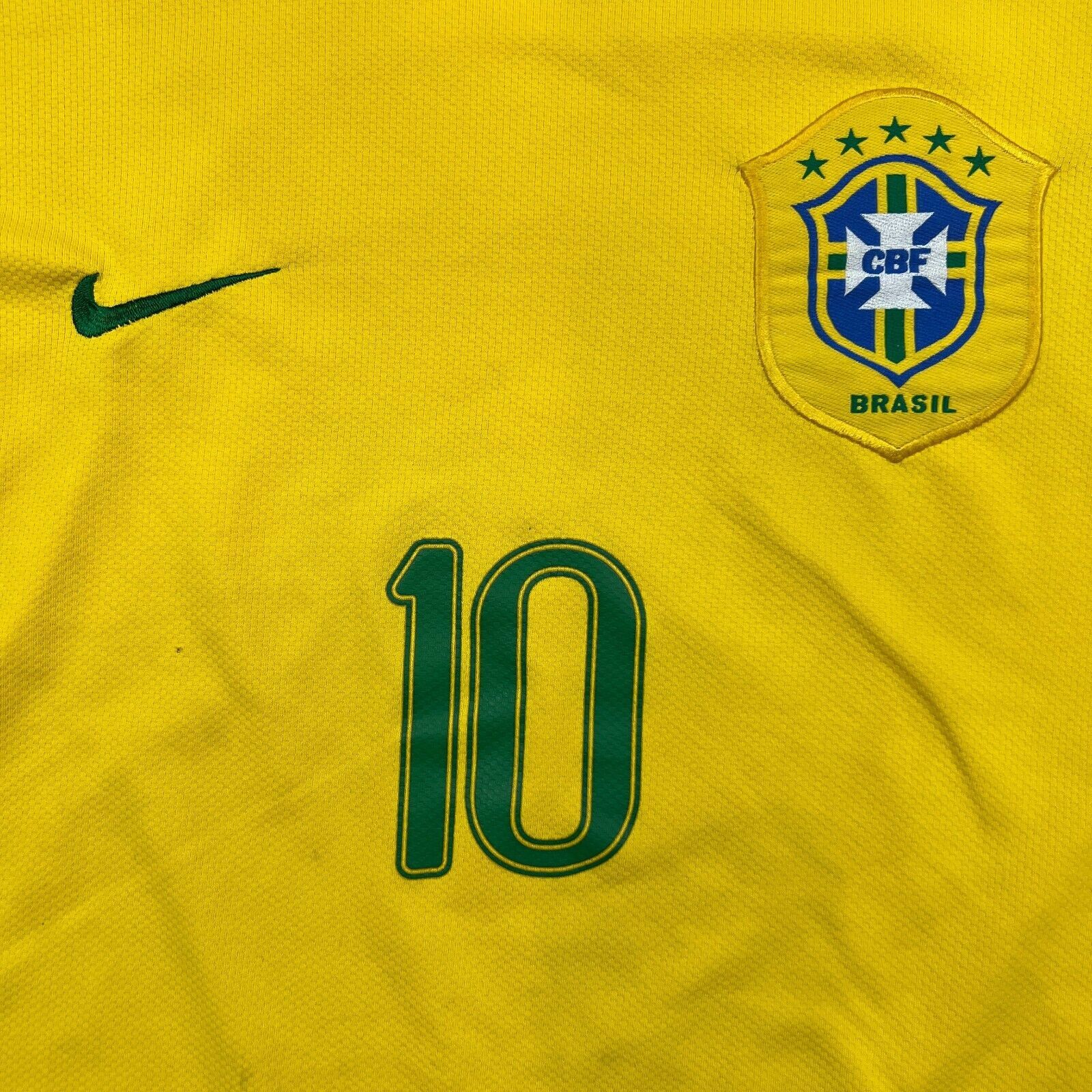 Nike VTG 2006 Nike Ronaldinho Brazil Soccer Jersey Large FIFA Cup Size US L / EU 52-54 / 3 - 8 Thumbnail