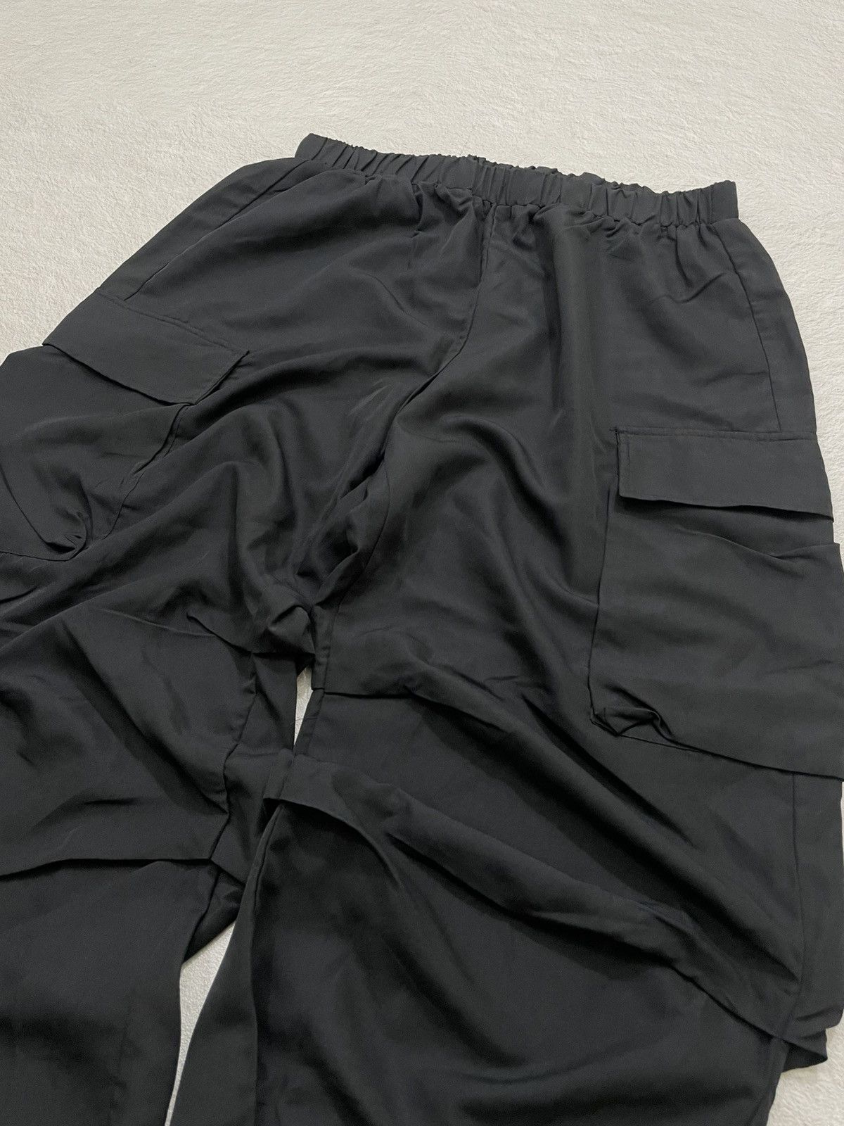 Japanese Brand Balloon Fit Tactical Cargo Pants Black Y2K Size US 34 / EU 50 - 2 Thumbnail