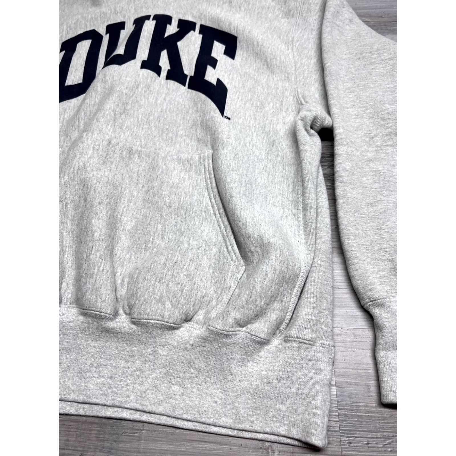 Vintage VINTAGE Duke University Duke Blue Devils Hoodie Reverse Weave Mens Sz L Gray Size US L / EU 52-54 / 3 - 5 Thumbnail