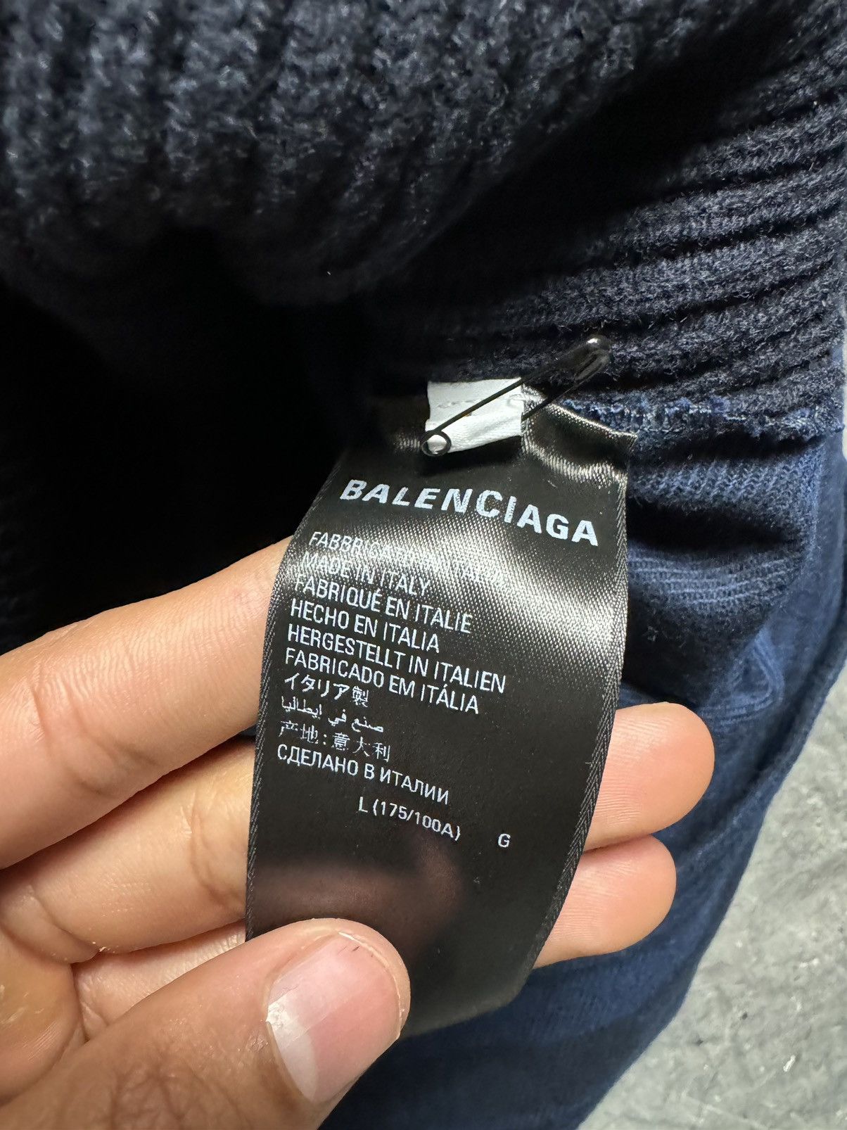 Balenciaga Balenciaga Cashmere Hybrid Sweater Size US L / EU 52-54 / 3 - 6 Thumbnail