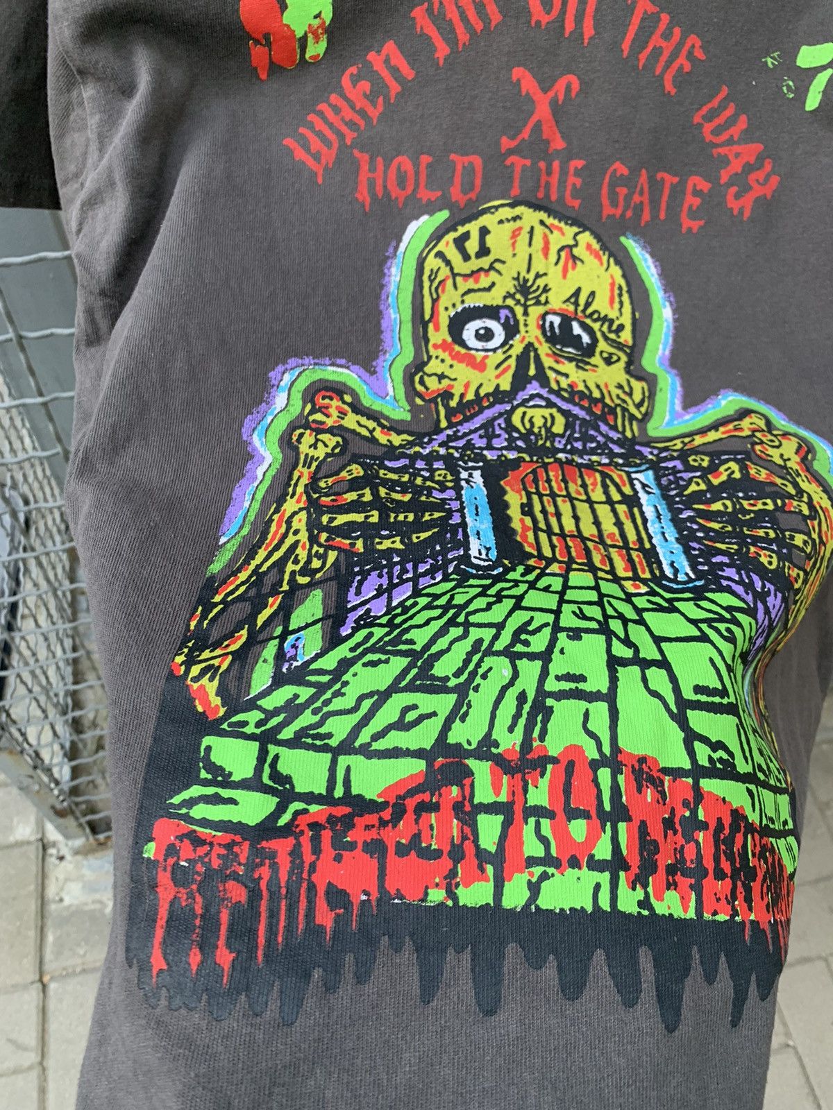 Band Tees Vintage Hold The Gate Tee Horror Y2K Dead Face Tee Skull Size US XL / EU 56 / 4 - 4 Thumbnail