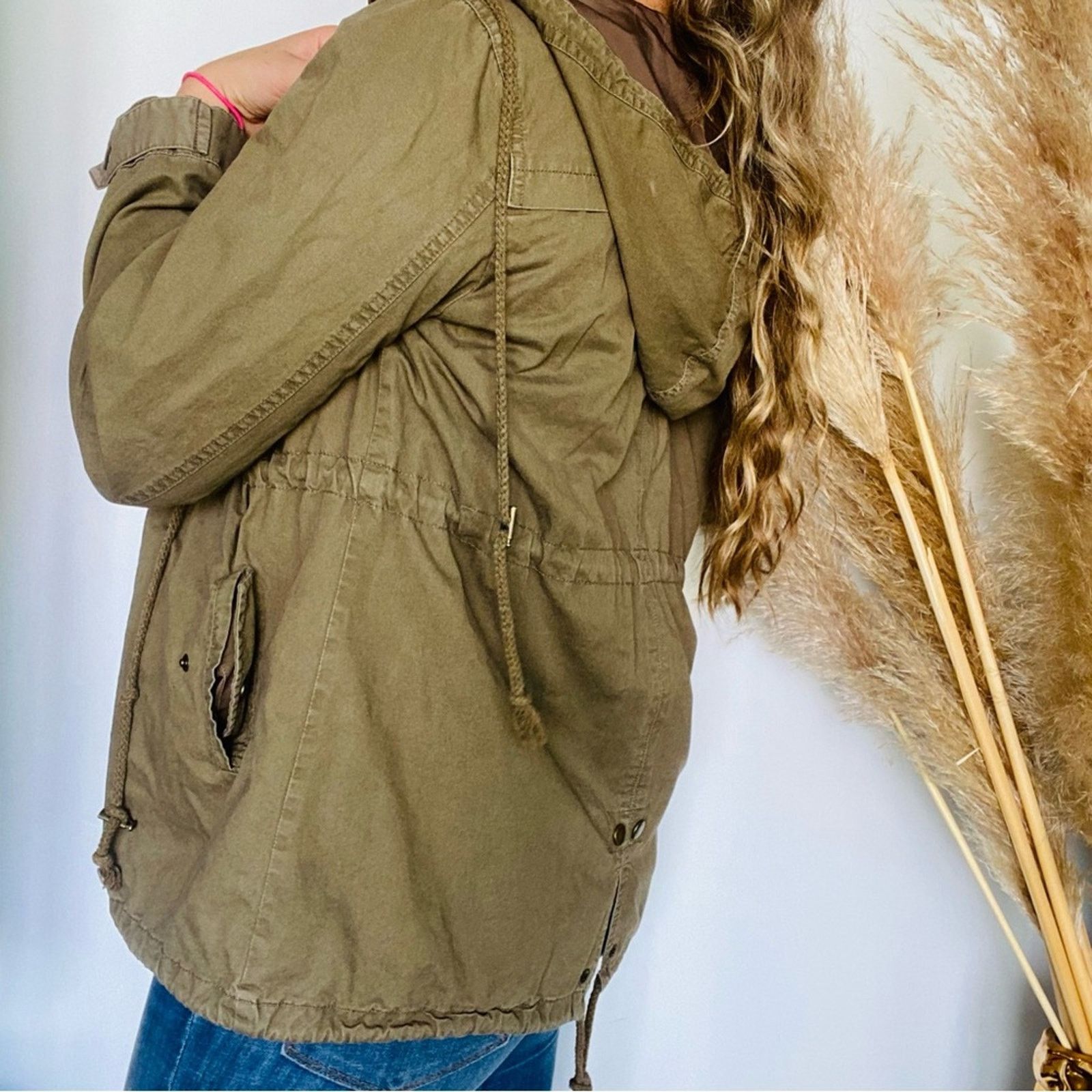 Urban Outfitters UO URBAN Olive Green Khaki Anorak Hooded Zip Tie Jacket Coat Size L / US 10 / IT 46 - 2 Thumbnail