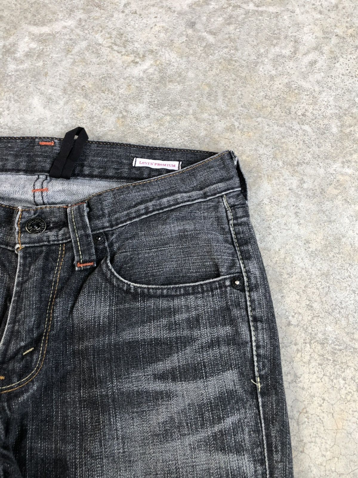 If Six Was Nine Levi’s Flared Jeans Distressed Jeans 517 Size US 29 - 15 Thumbnail