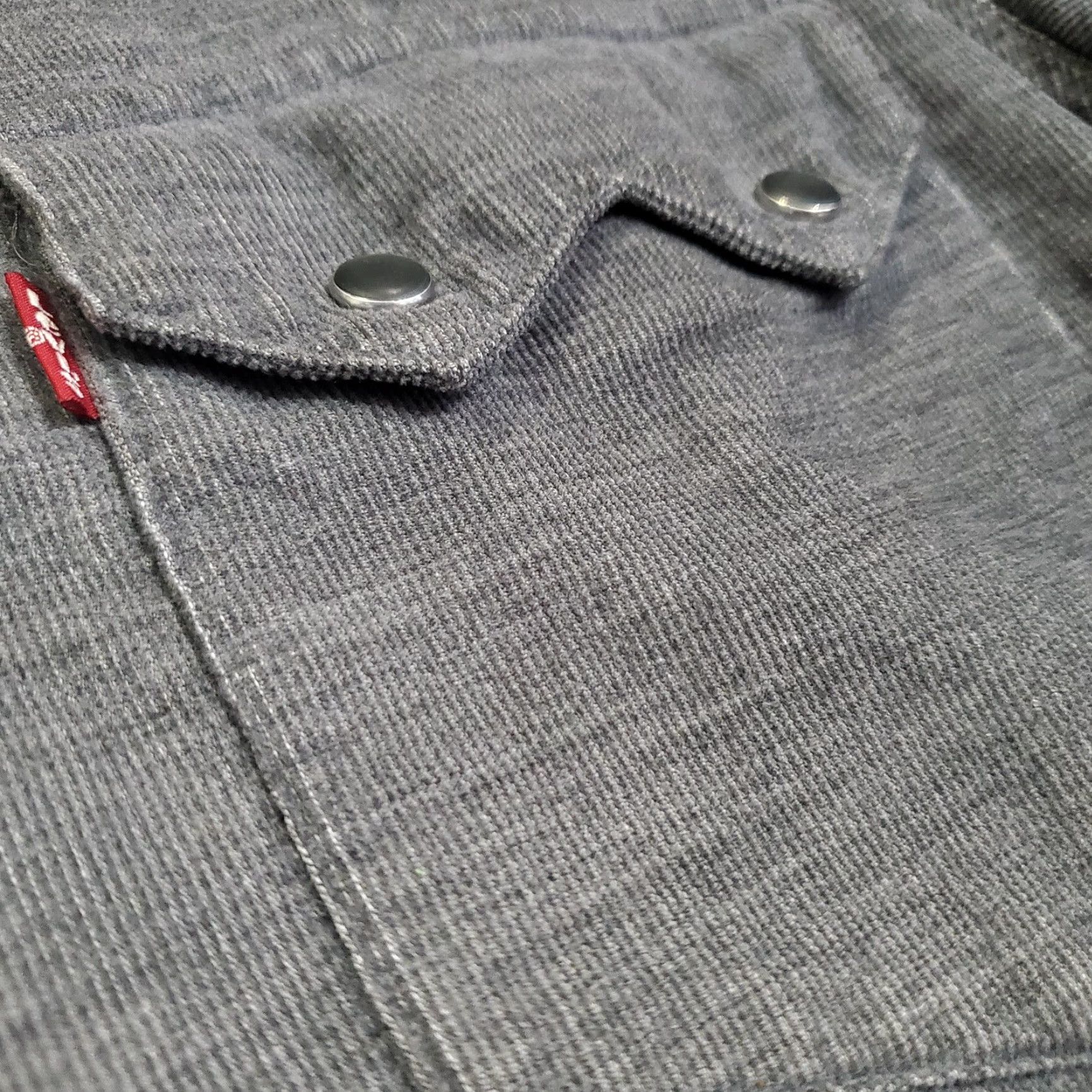 Levi's VINTAGE Levi's Shirt Mens Small Gray Western Snap Button Fitted Long Sleeve Corduroy Size US S / EU 44-46 / 1 - 4 Thumbnail