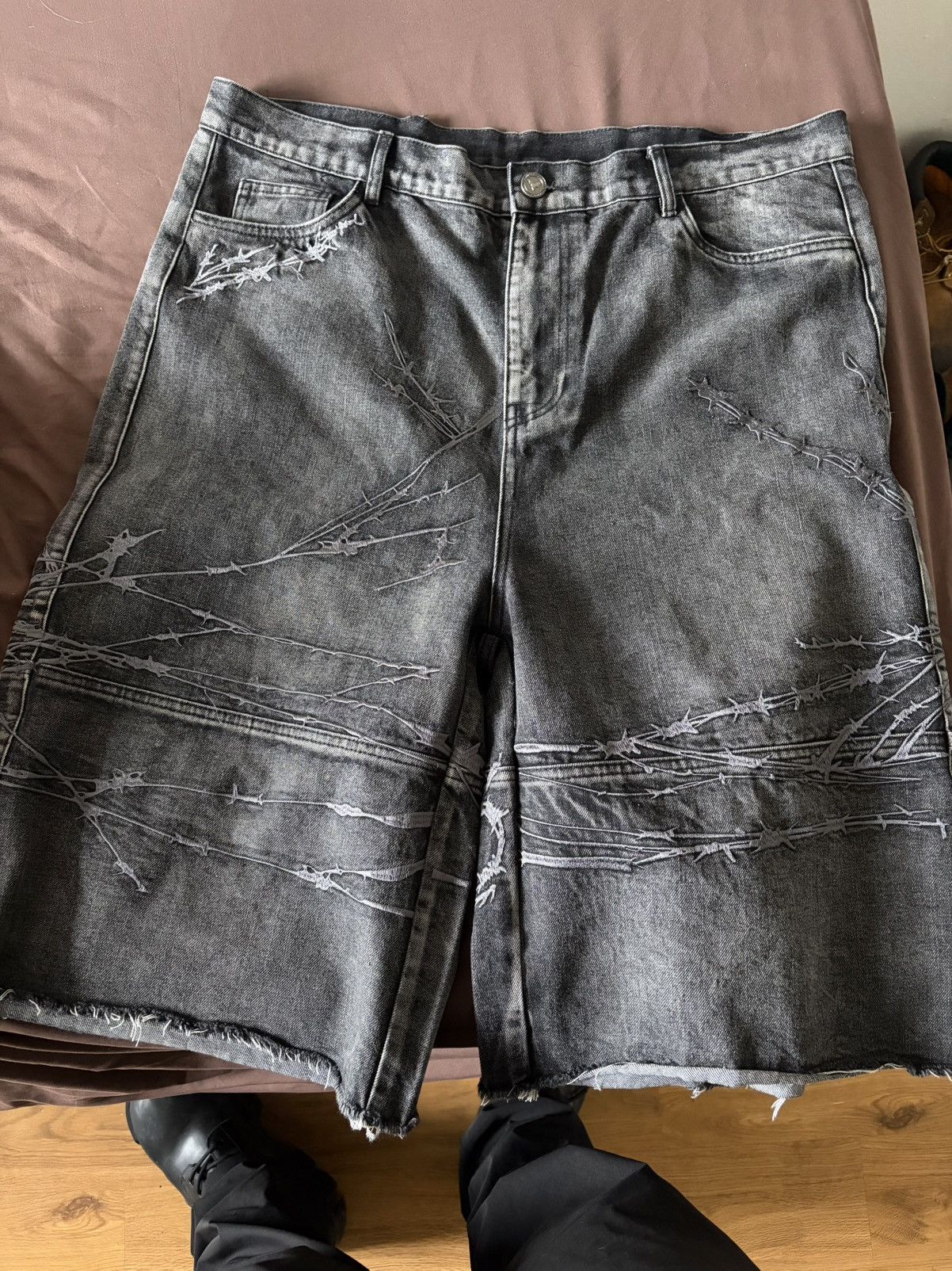 Other BARBED WIRE JORTS (COAL) Size US 38 / EU 54 - 1 Thumbnail