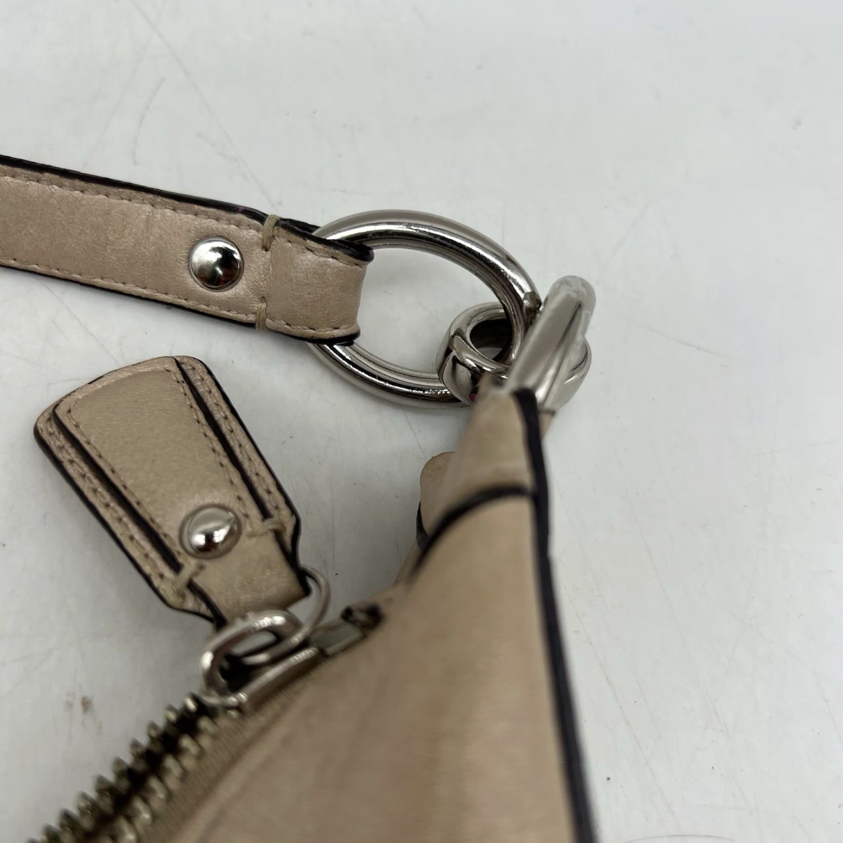 Coach VINTAGE Coach Kristin Leather Large Shoulder Bag Women's Gold Travel Purse Size ONE SIZE - 3 Thumbnail