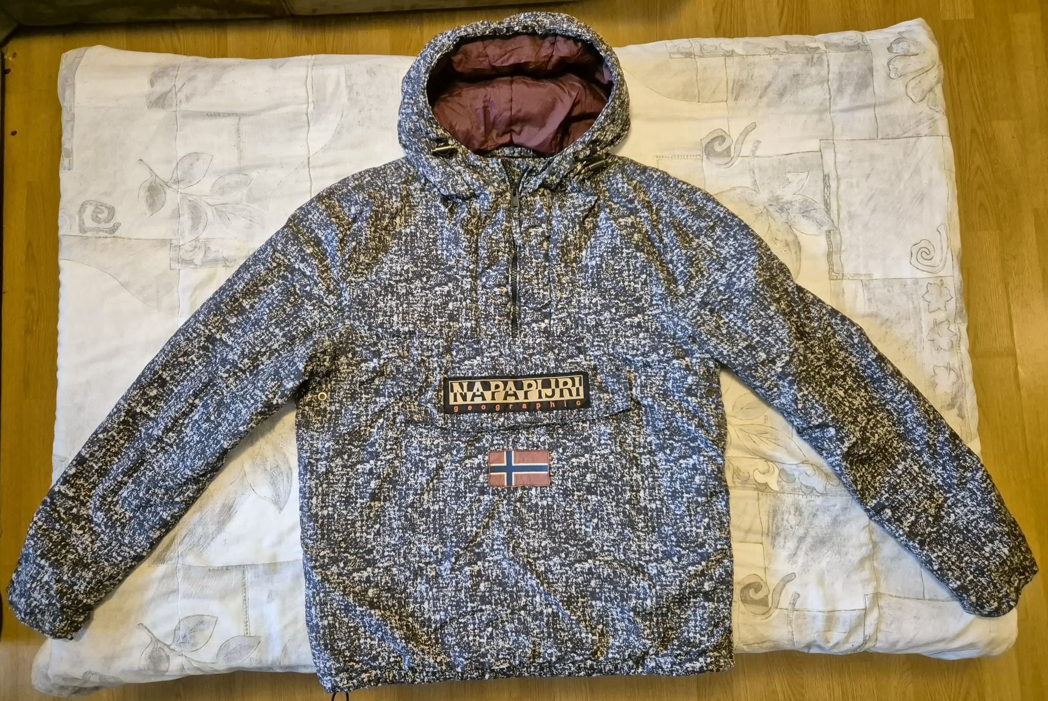 Napapijri Napapijri Casual Raincoat Ski Winter Jacket size L (fits M) Size US M / EU 48-50 / 2 - 1 Thumbnail