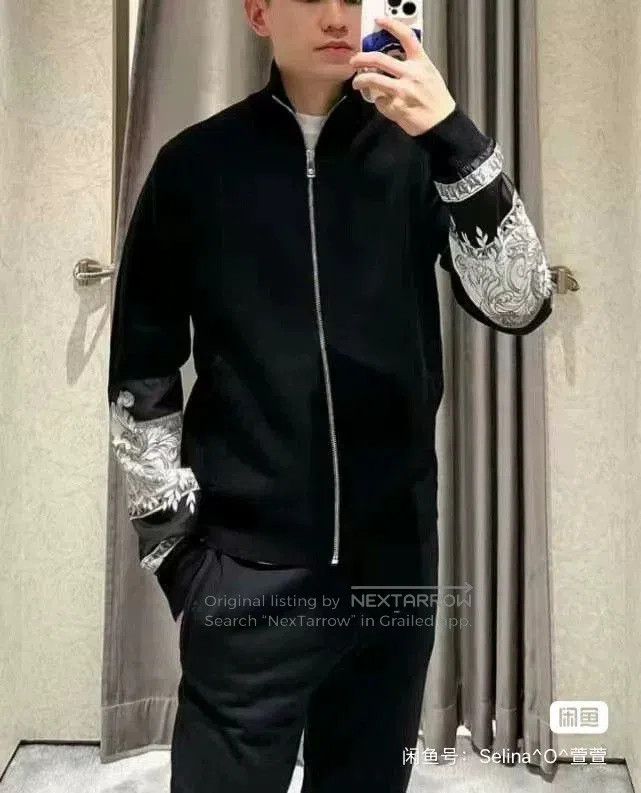Versace Versace Men's Wool Cardigan. Size US S / EU 44-46 / 1 - 1 Thumbnail