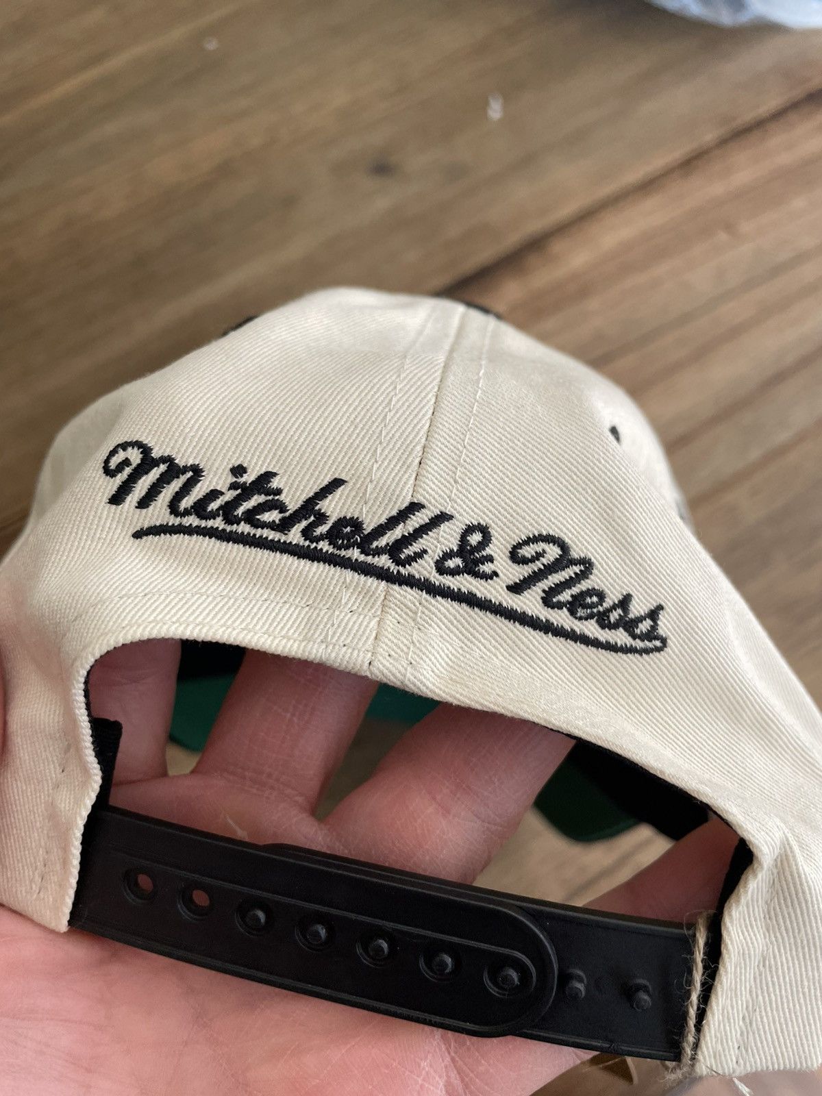 Mitchell & Ness 98 nba finals snapback Size ONE SIZE - 9 Thumbnail