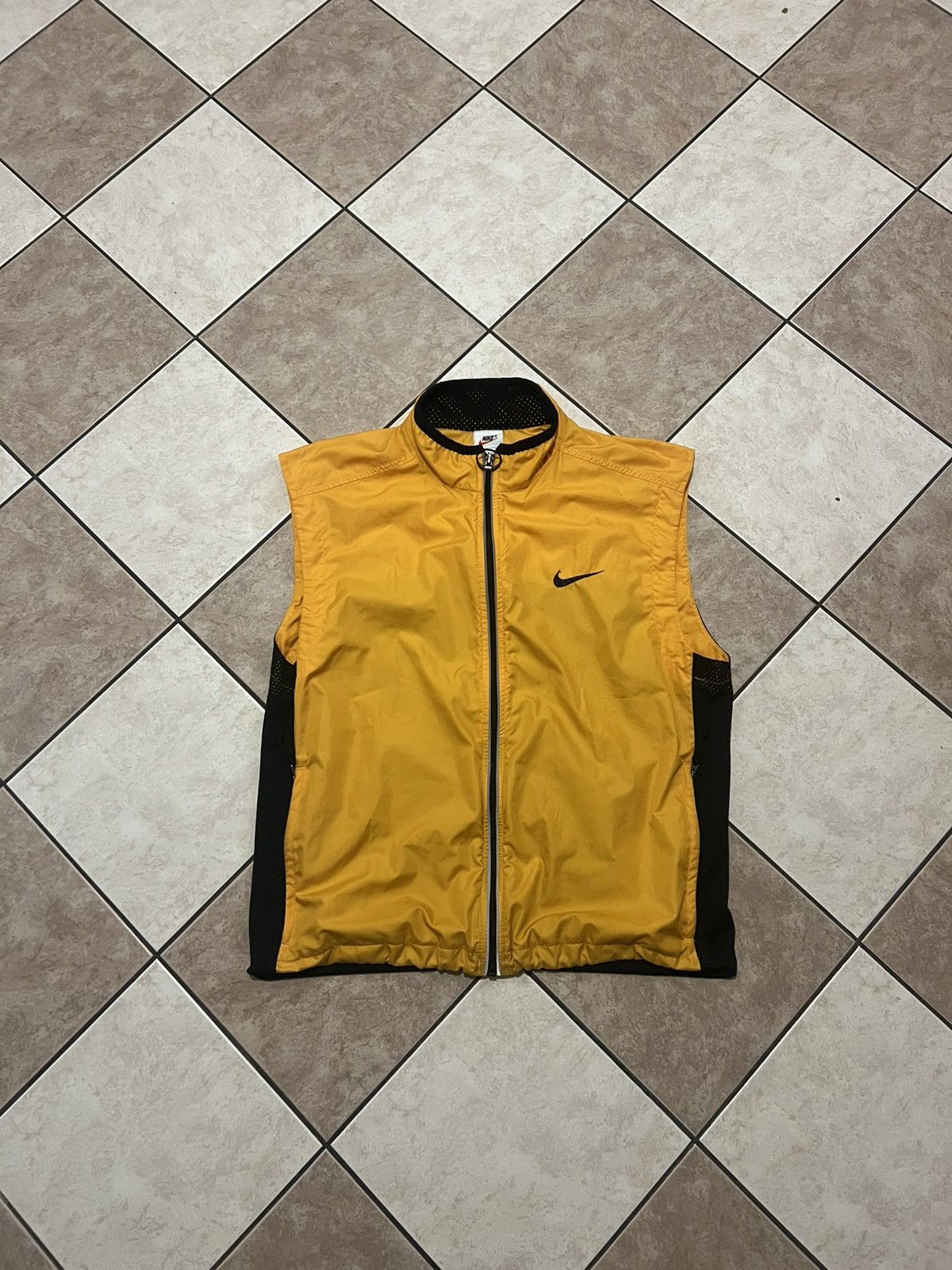 Nike Vintage Nike Vest 90s Size US M / EU 48-50 / 2 - 1 Thumbnail