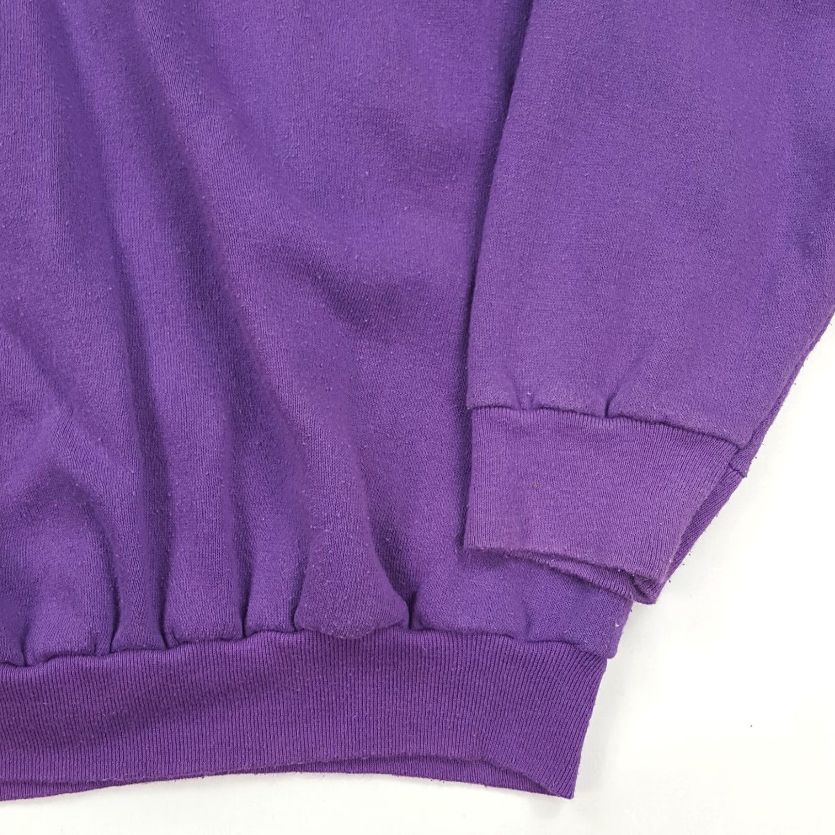 Tultex VINTAGE Tultex Sweatshirt Raglan Purple L Mens Crewneck USA Made Graphic Print 80s 90s Retro Collegiate Grunge Raglan Crewneck Sweatshirt Size US L / EU 52-54 / 3 - 3 Thumbnail