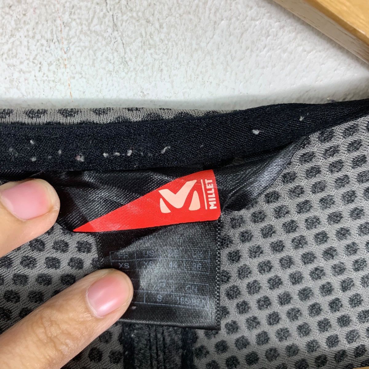 Vintage Vintage MILLET MOUNTAIN FRANCE Tokyo Store Edition Jacket Size S / US 4 / IT 40 - 9 Thumbnail