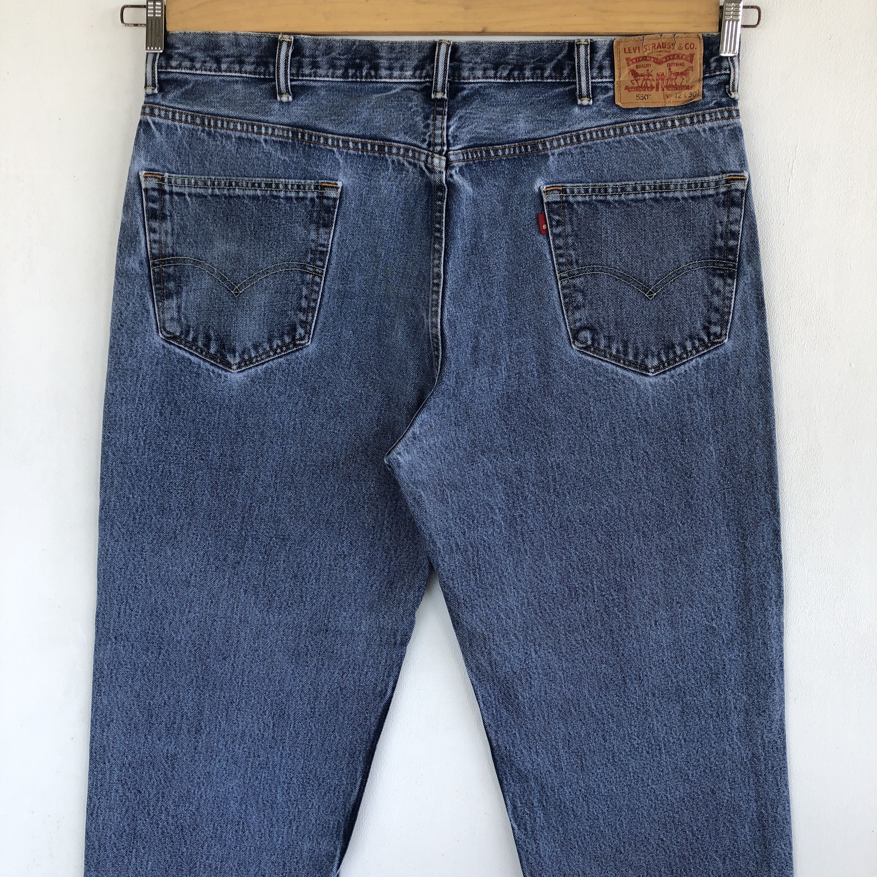 Levi's Vintage Y2K Levis Baggy Jeans Levi's 550 Light Wash Denim Size US 40 / EU 56 - 4 Thumbnail