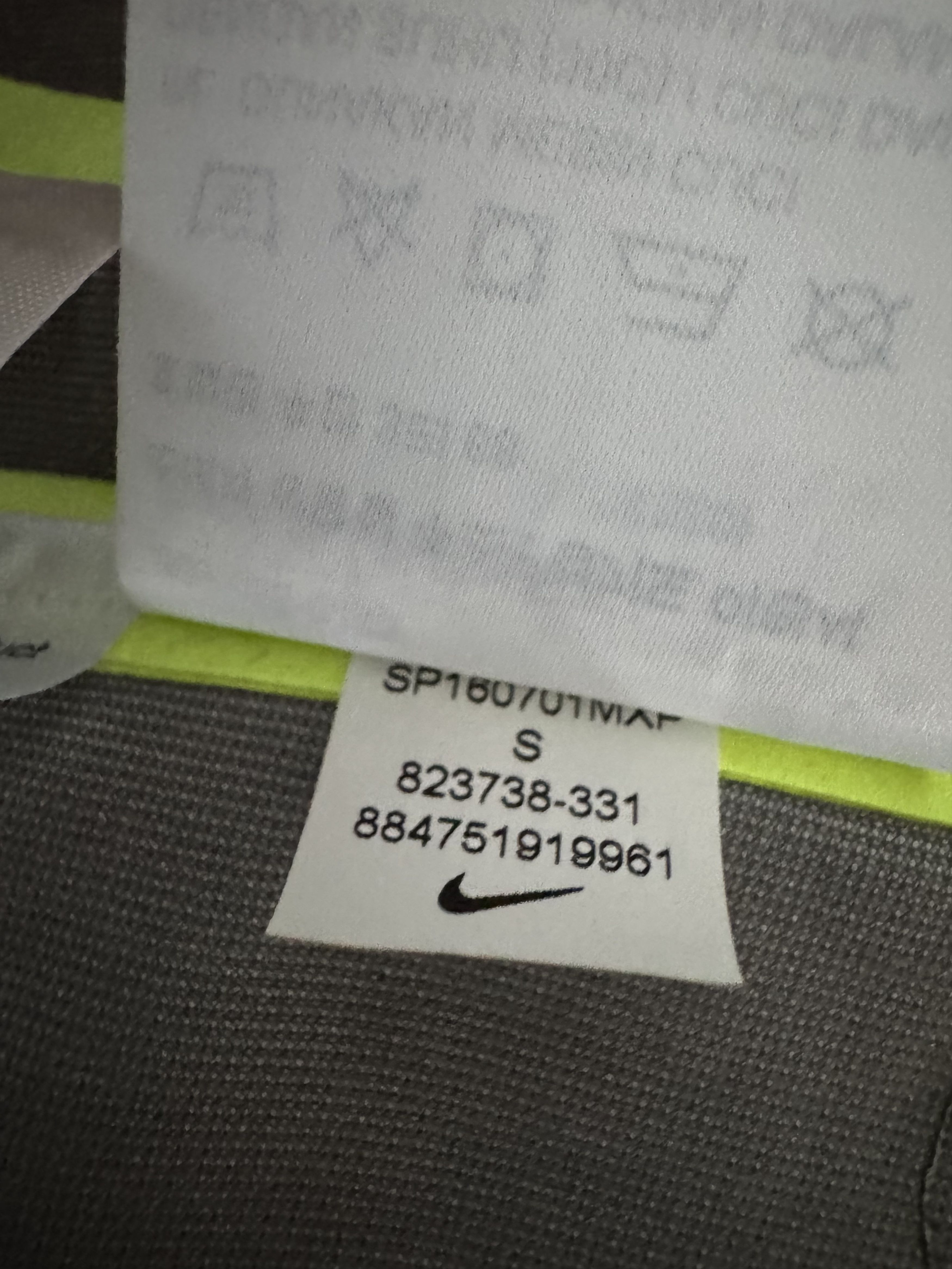 Nike ACG Nike Essentials Tech Legion Jacket acg gore-tex Lab trench Size US M / EU 48-50 / 2 - 13 Thumbnail