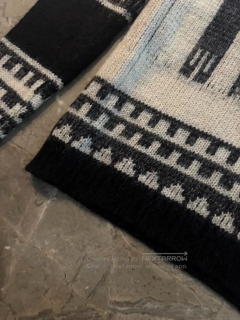 Saint Laurent Paris Saint Laurent Paris Black and White Printed Sweater Size US M / EU 48-50 / 2 - 4 Thumbnail