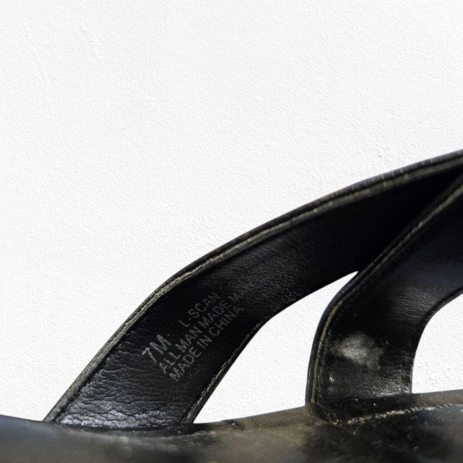 Franco Sarto Franco Sarto Black Strappy Open Toe Wedge Sandals Size 7 Size US 7 / IT 37 - 9 Thumbnail
