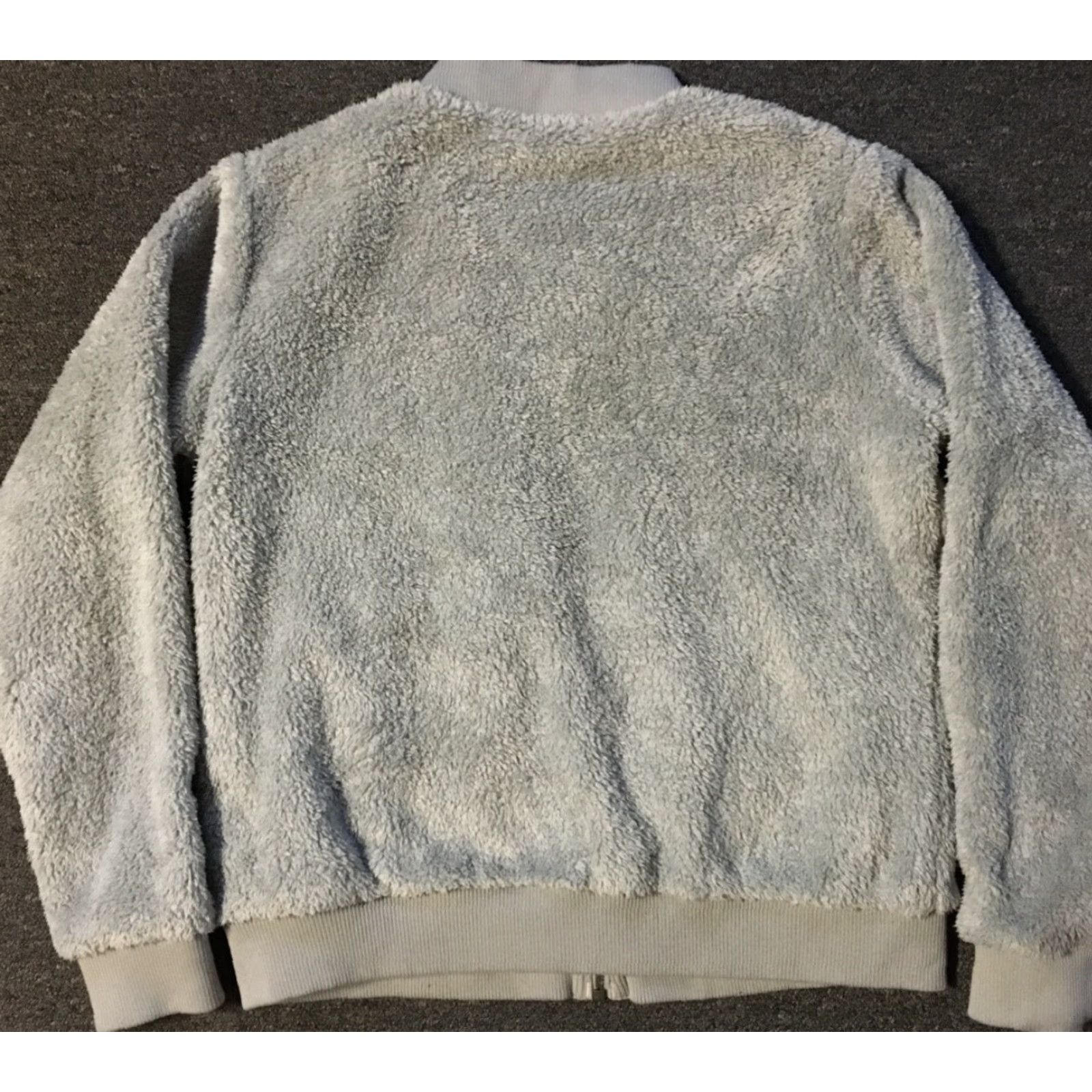 Patagonia VINTAGE Patagonia Fuzzy Fleece Teddy Bear Furry Jacket XL Sherpa Snow Hiking Ski Gray Womens Bomber Jacket 90s Size XL / US 12-14 / IT 48-50 - 5 Thumbnail