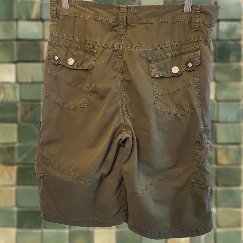 Vintage ACROSS THE POND Cargo Shorts Size 32 Dark Green Craft & Tradition Signature Line Men Size US 32 / EU 48 - 1 Thumbnail