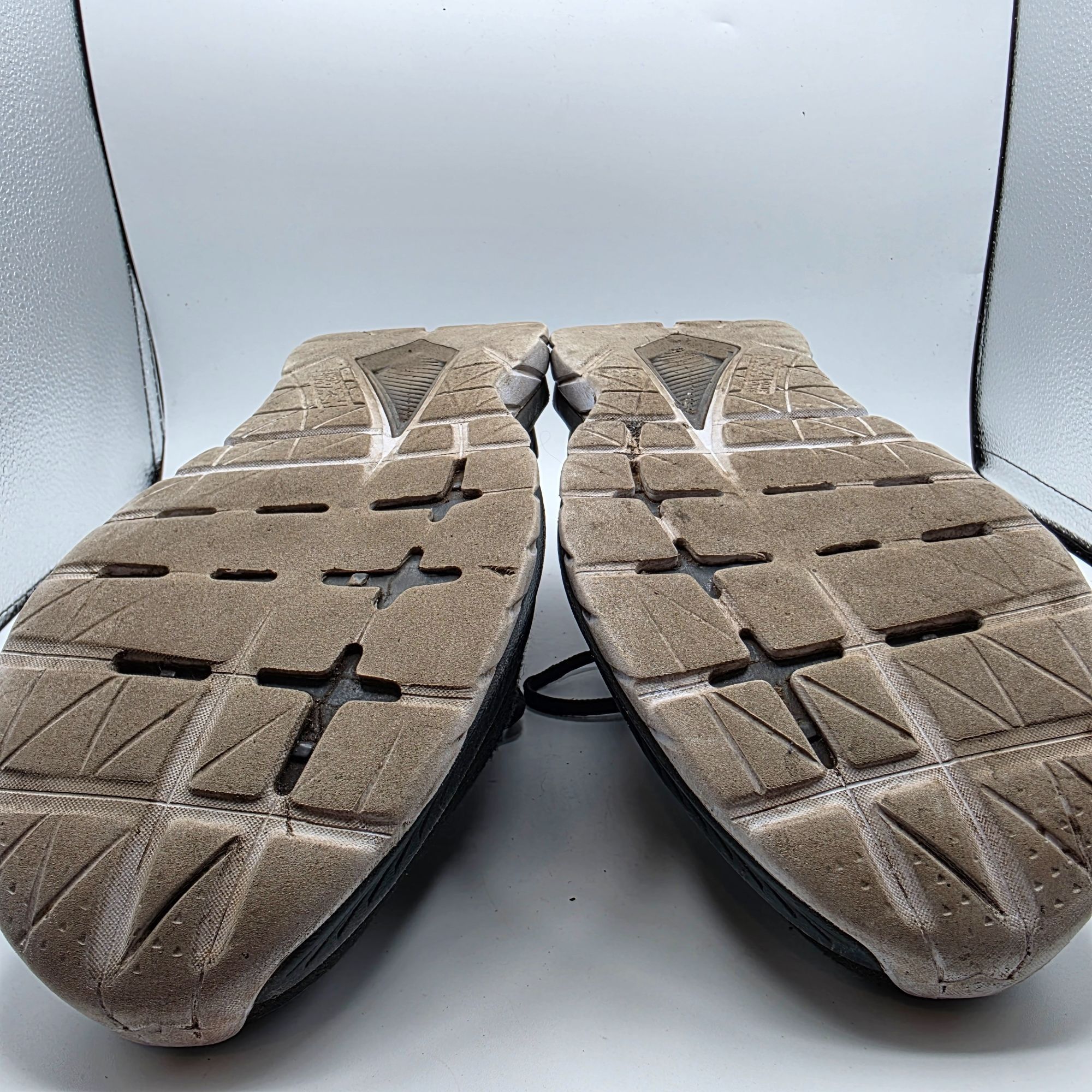 Hoka Hoka One One Mach 6 Mens Size 13 D Black White Athletic Shoe Size US 13 / EU 46 - 11 Thumbnail