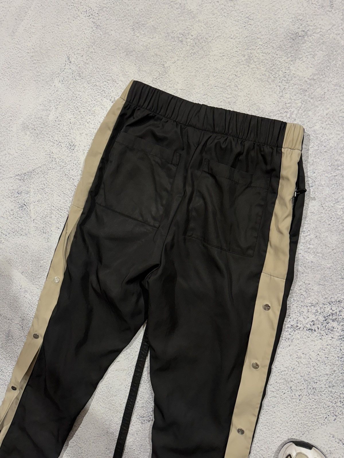 Fear of God Fear of God sixth collection pants sweatpants mens M size Size US 32 / EU 48 - 16 Thumbnail