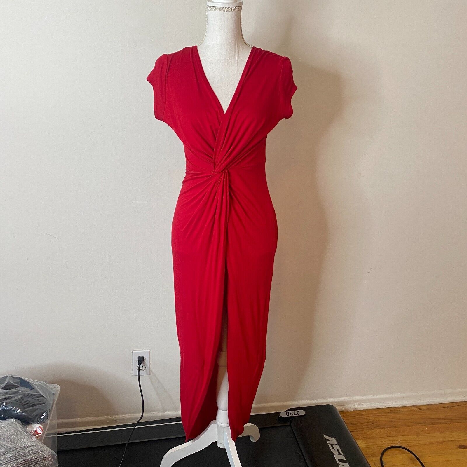 Other Sabora Red Deep-V Twist Front Cap Sleeve Bodycon Maxi Dress Size M / US 6-8 / IT 42-44 - 9 Thumbnail
