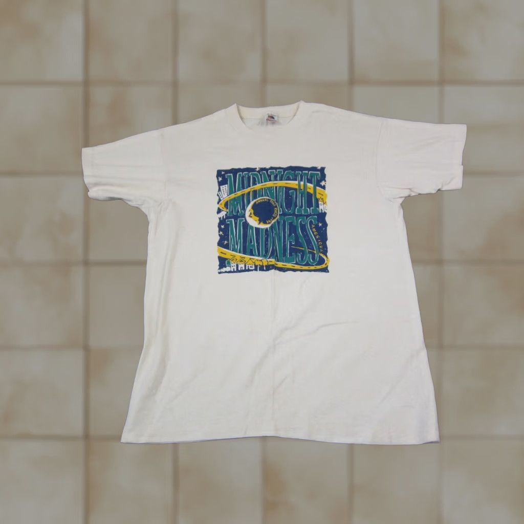 Fruit Of The Loom VINTAGE Fruit of the Loom Shirt Mens L 90s Ivory Crew Neck Short Sleeve Cotton Jersey Size US L / EU 52-54 / 3 - 1 Thumbnail