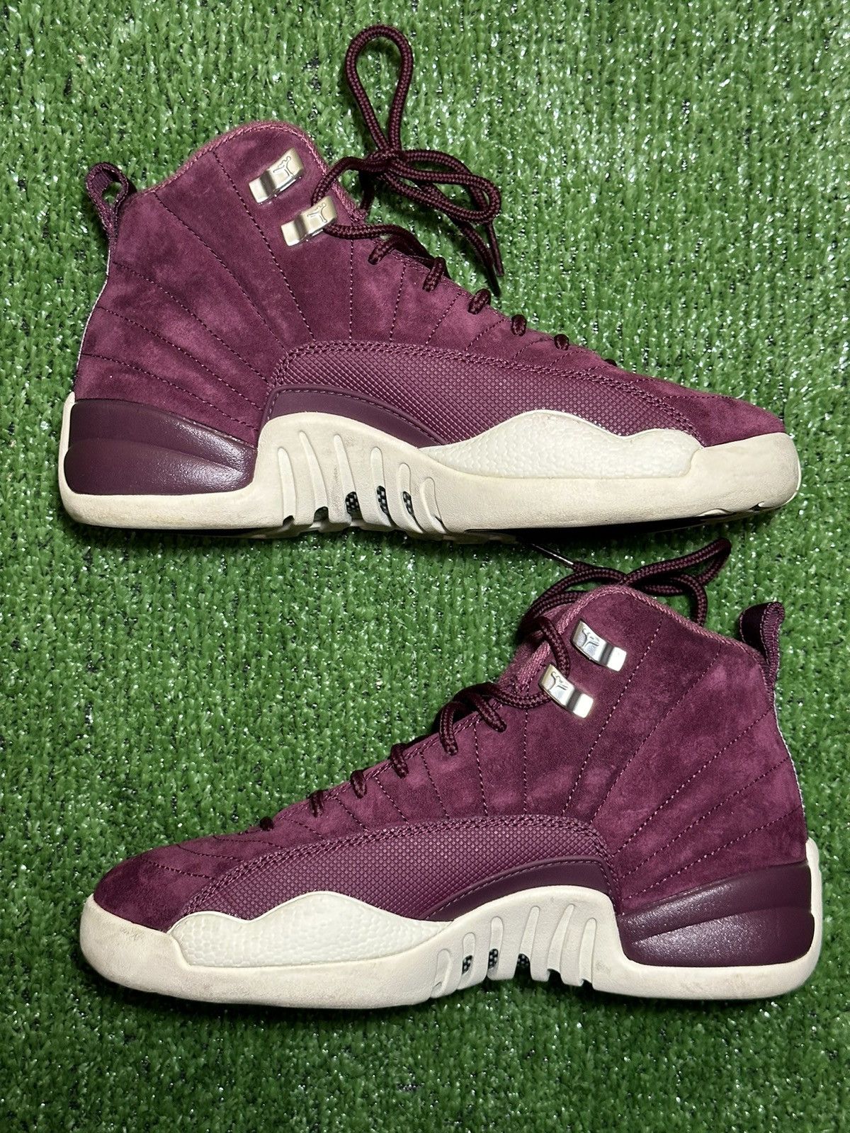 Jordan Brand × Nike Nike Jordan 12 Retro ‘Bourdeux’ Size US 7.5 / IT 37.5 - 2 Thumbnail
