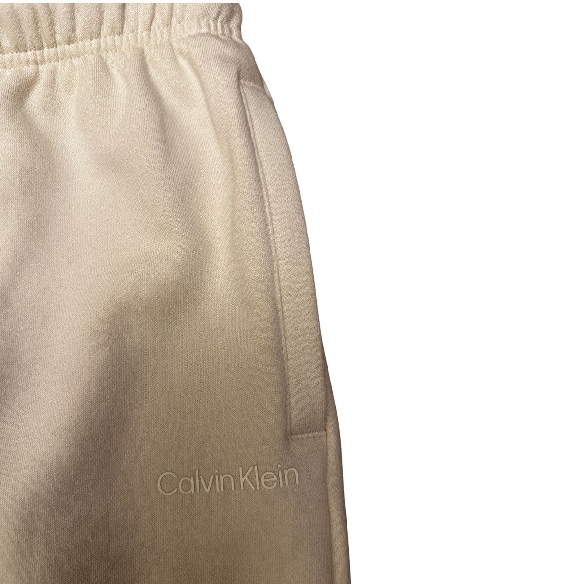 Calvin Klein Calvin Klein Golf Women’s Cream Tracksuit Set M Size M / US 6-8 / IT 42-44 - 3 Thumbnail