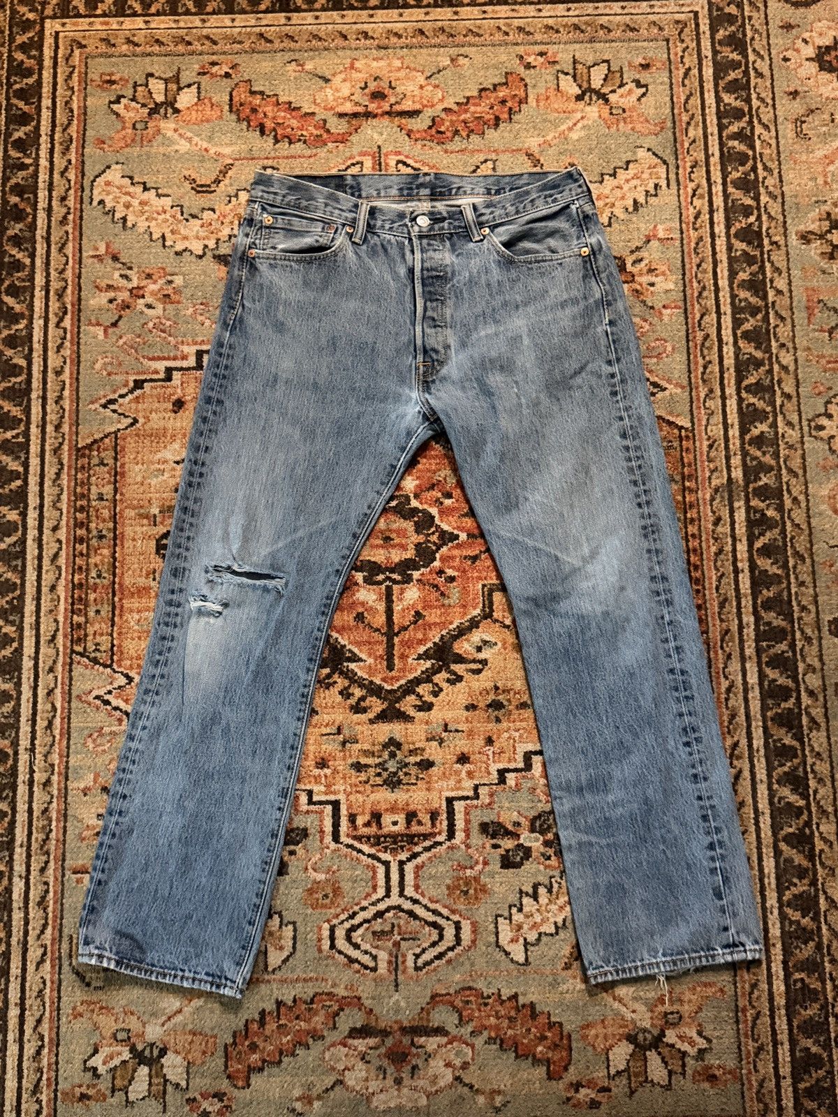 Levi's Levi's 501 Button Fly Jeans Distressed Thrashed Light Wash Size US 31 - 1 Thumbnail