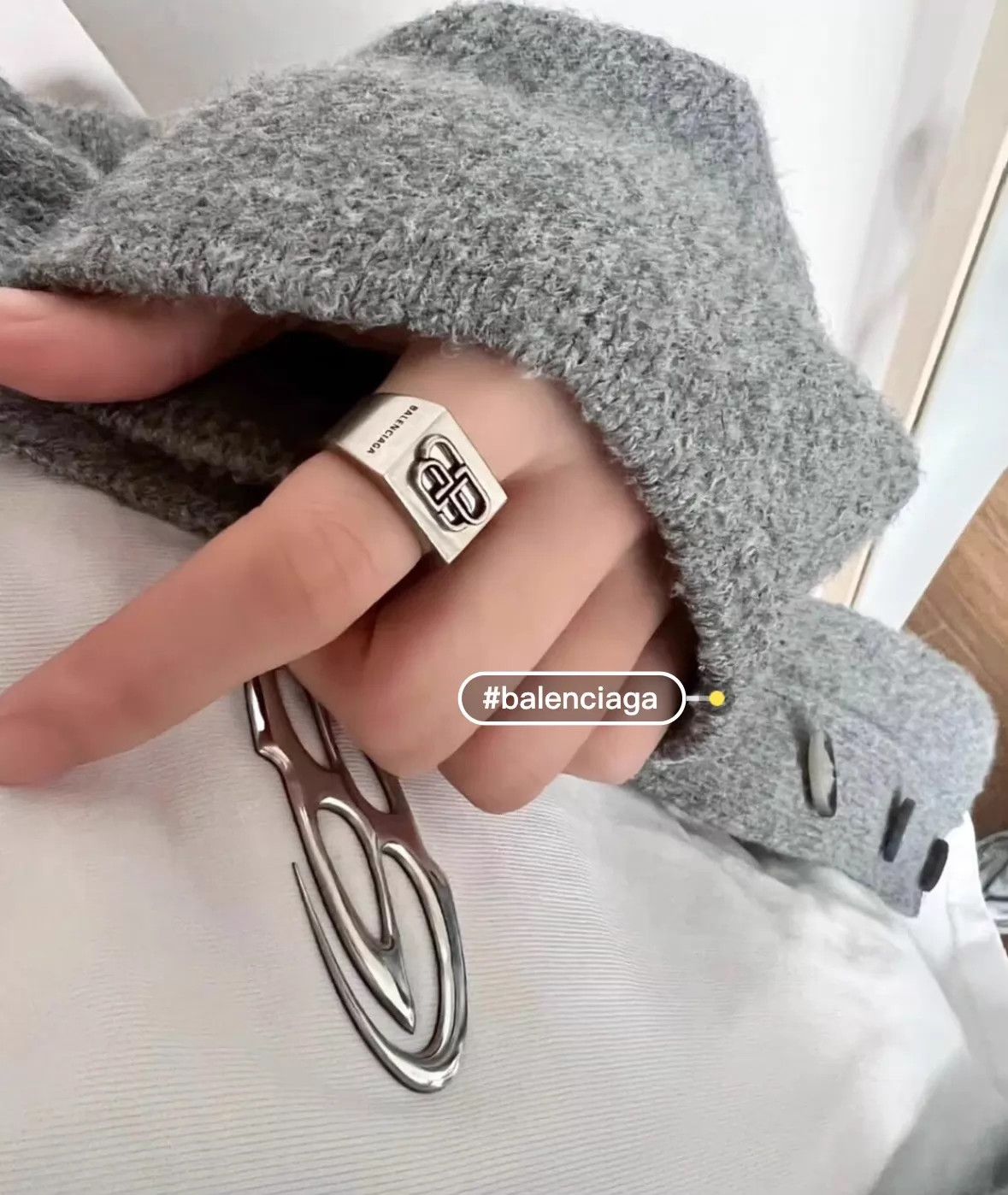 Balenciaga Balenciaga Rare Runway Silver Lock Ring Size ONE SIZE - 1 Thumbnail