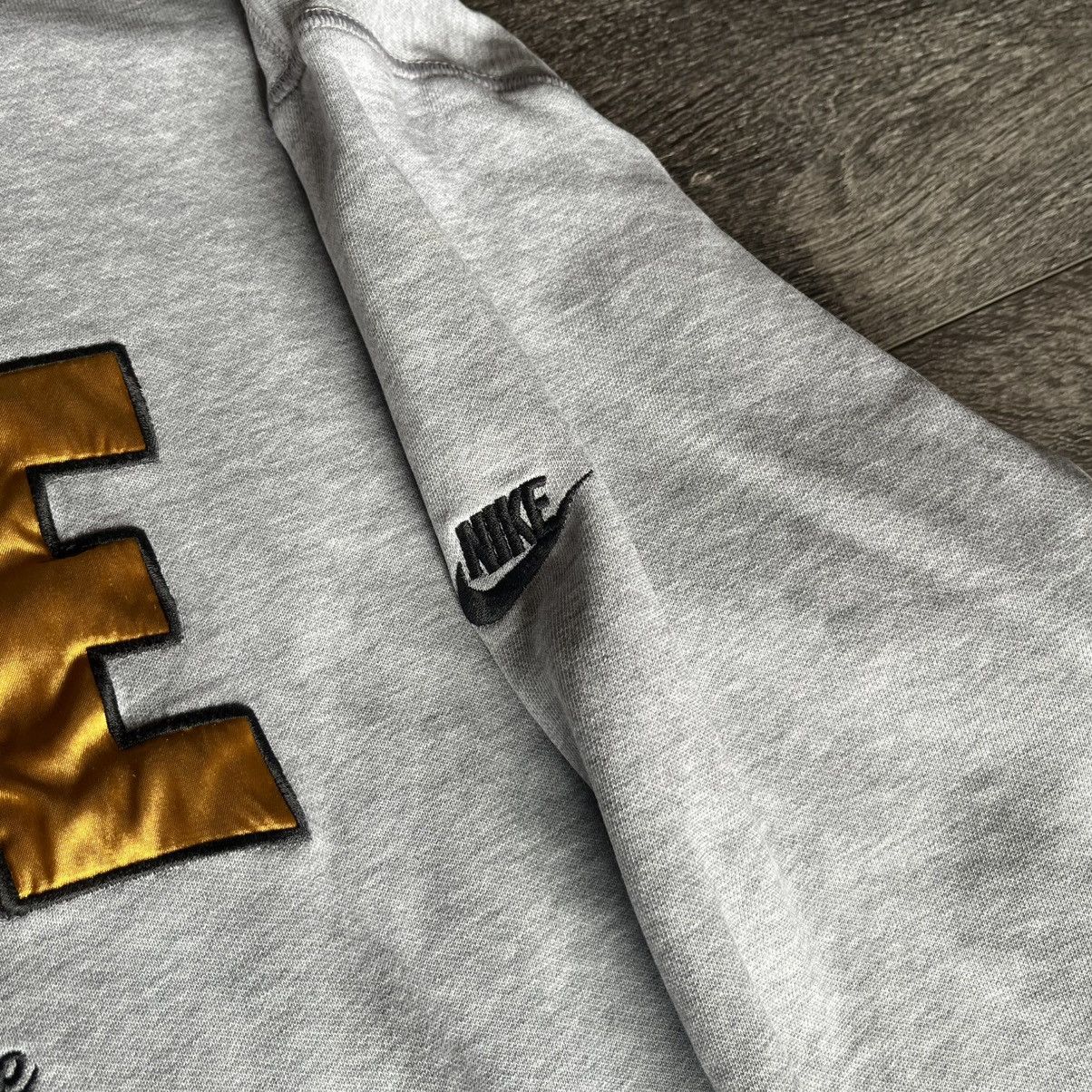 Nike Vintage 2000s Nike Gold Patch Embroidered Swoosh Logo Hoodie Size US XXL / EU 58 / 5 - 6 Thumbnail