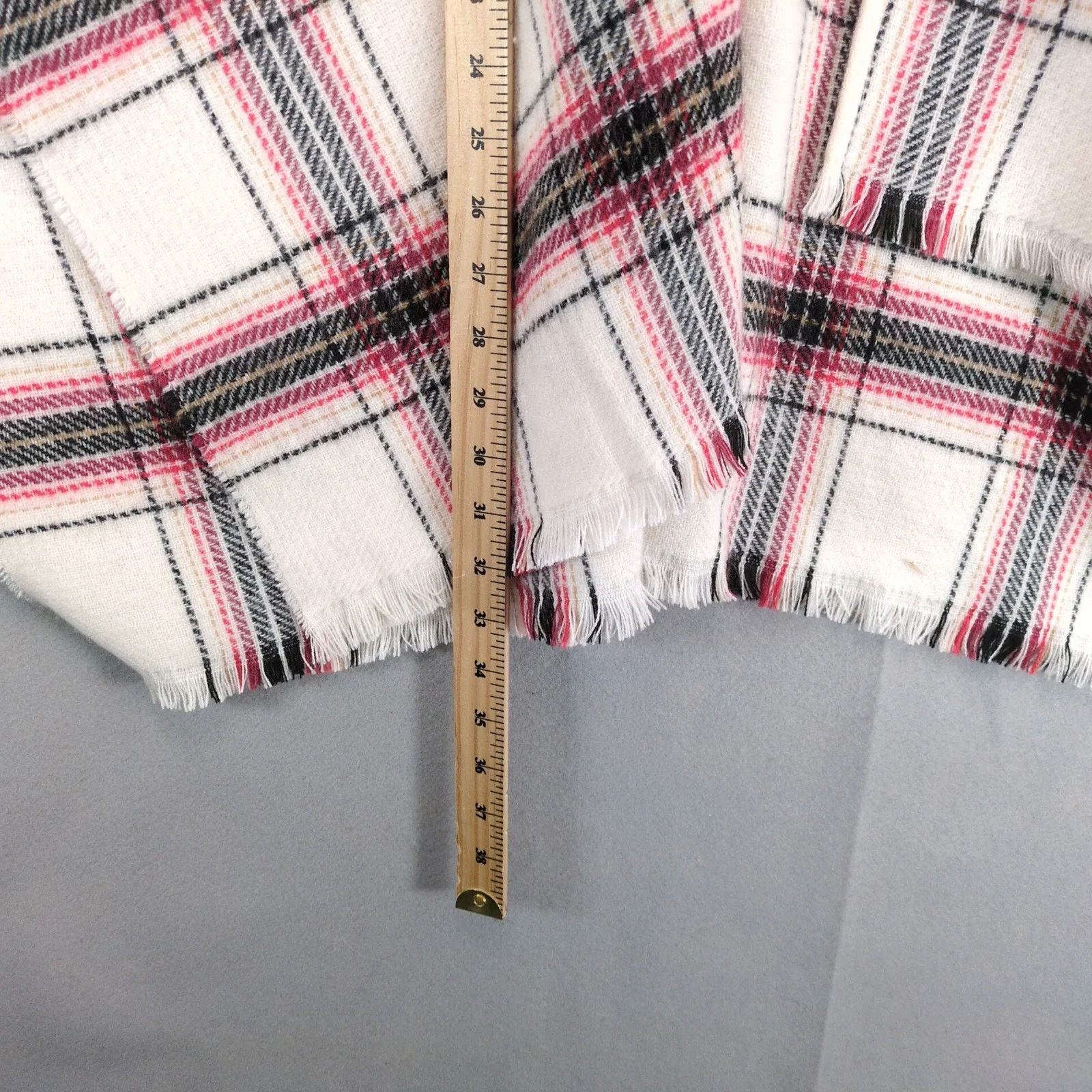 Loft Loft Soft Knit Plaid Poncho Cape Sweater Women's M/L Fringe Size L / US 10 / IT 46 - 4 Thumbnail