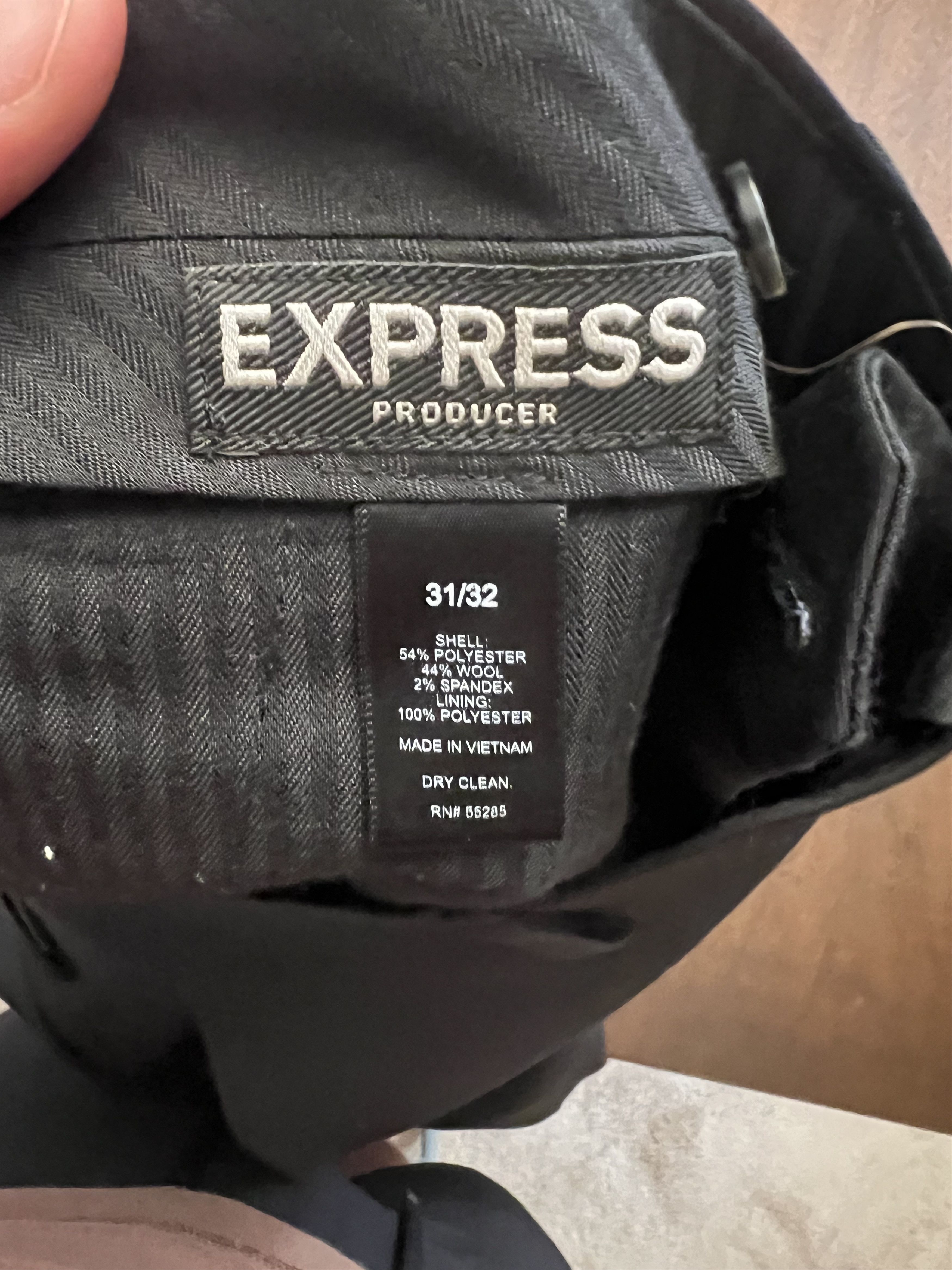 Express Express men's Producer suit Size 38R - 8 Thumbnail