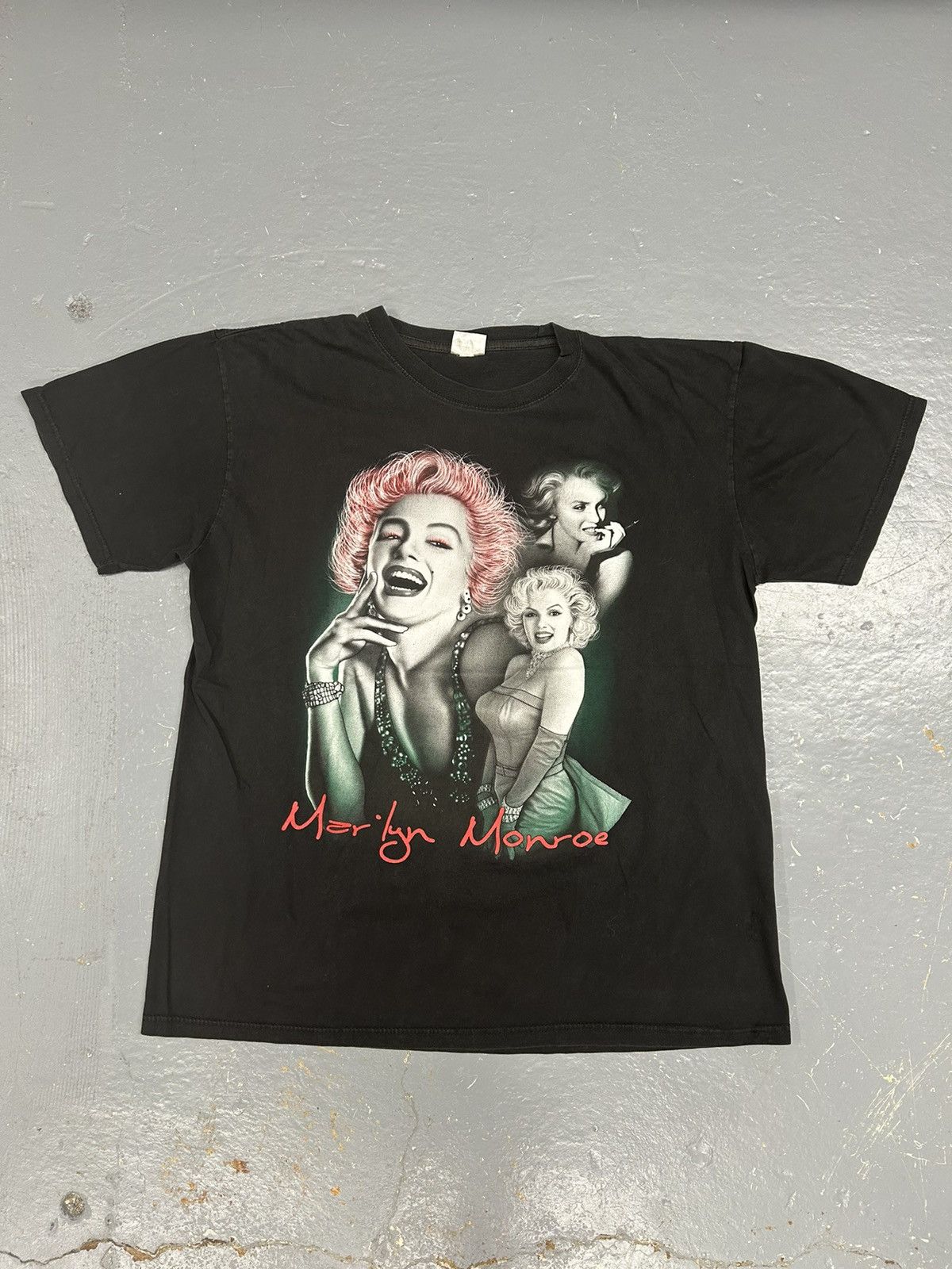 Vintage Crazy Vintage 90s Essential Marilyn Monroe Black Tee Shirt Size US XL / EU 56 / 4 - 1 Thumbnail