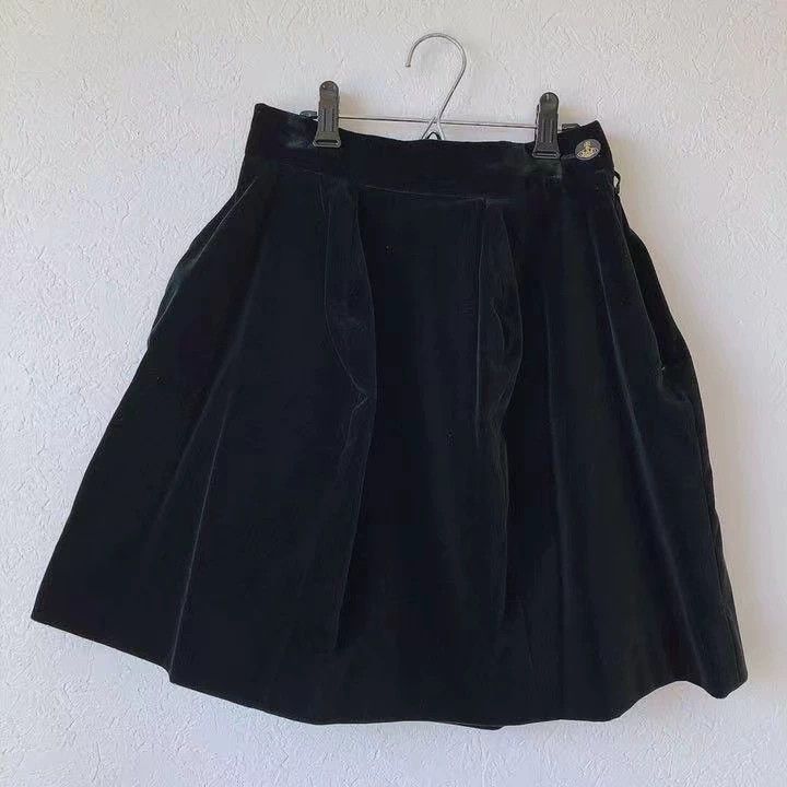 Vivienne Westwood Vivienne Westwood Rapeseed green skirt Size 25" / US 0 / IT 36 - 1 Thumbnail