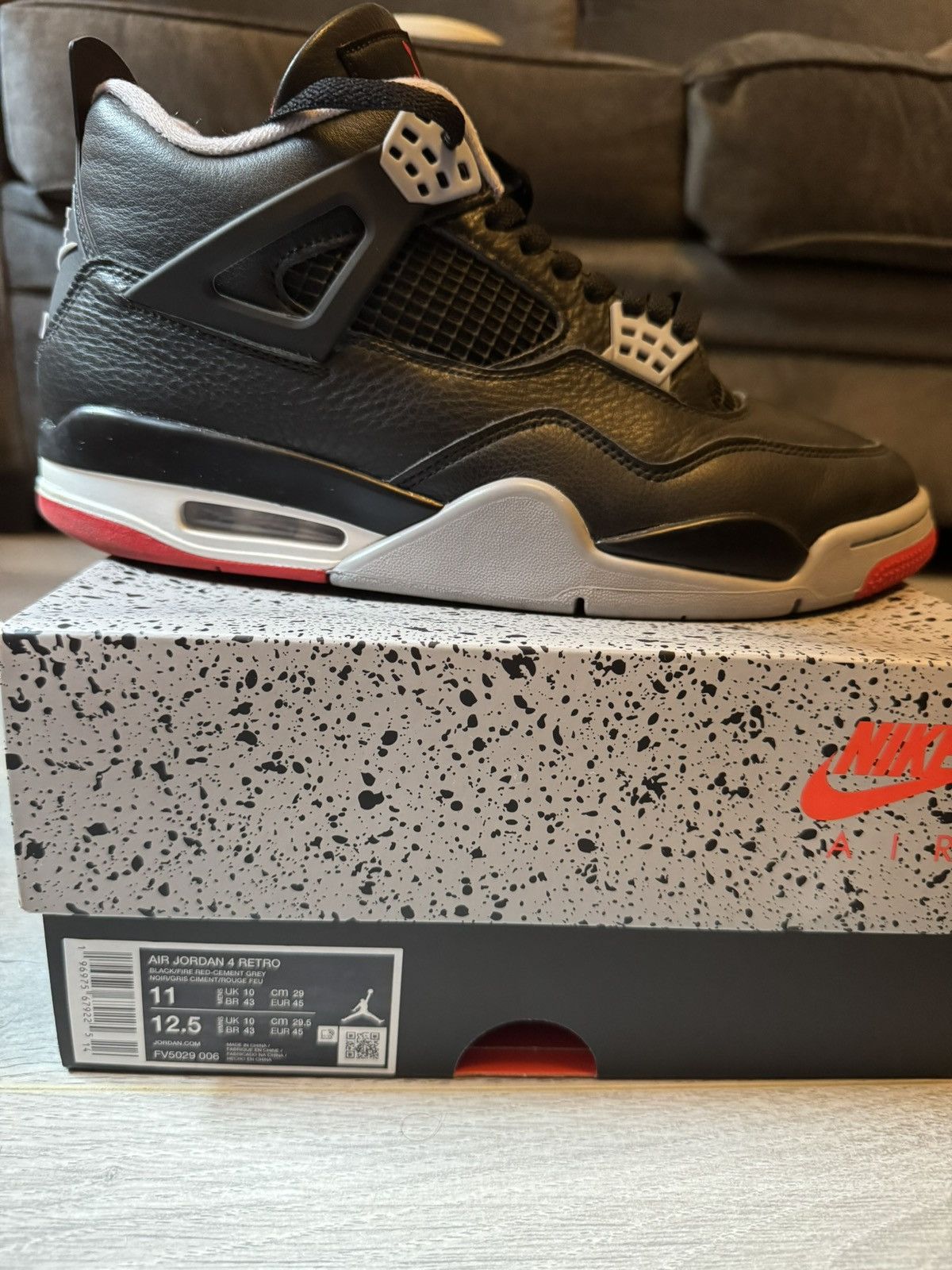 Nike Jordan 4 bred Size US 10.5 / EU 43-44 - 4 Thumbnail