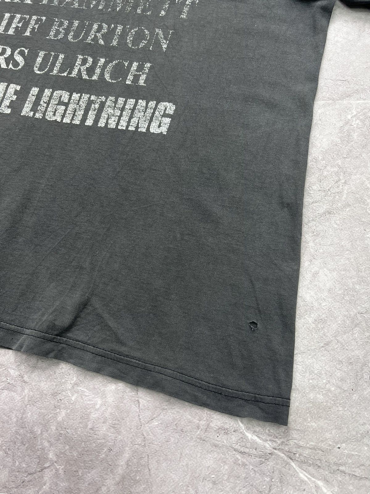 Metallica × Vintage Metallica Ride The Lightning band t-shirts size M sun faded Size US M / EU 48-50 / 2 - 12 Thumbnail