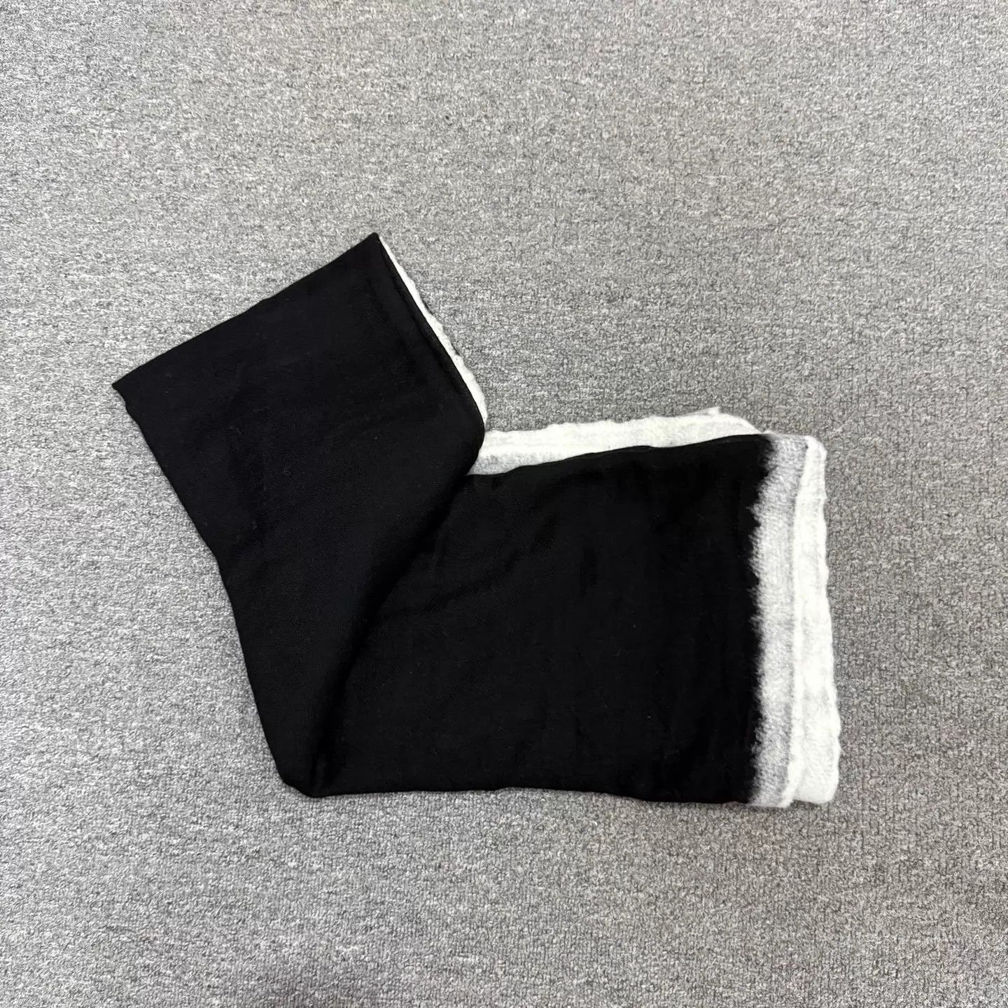 Chanel Chanel Black Scarf 155x200cm 99 New Size ONE SIZE - 2 Thumbnail