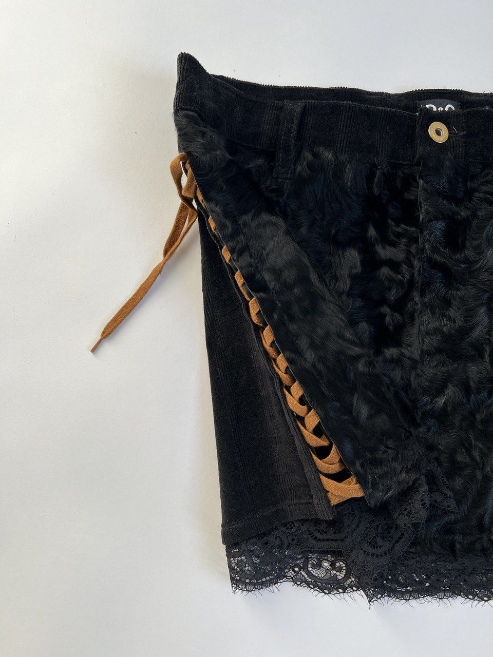 Dolce & Gabbana D&G Corduroy Sheep Fur Lace-Up Mini Skirt SS 2005(RARE) Size 28" / US 6 / IT 42 - 5 Thumbnail