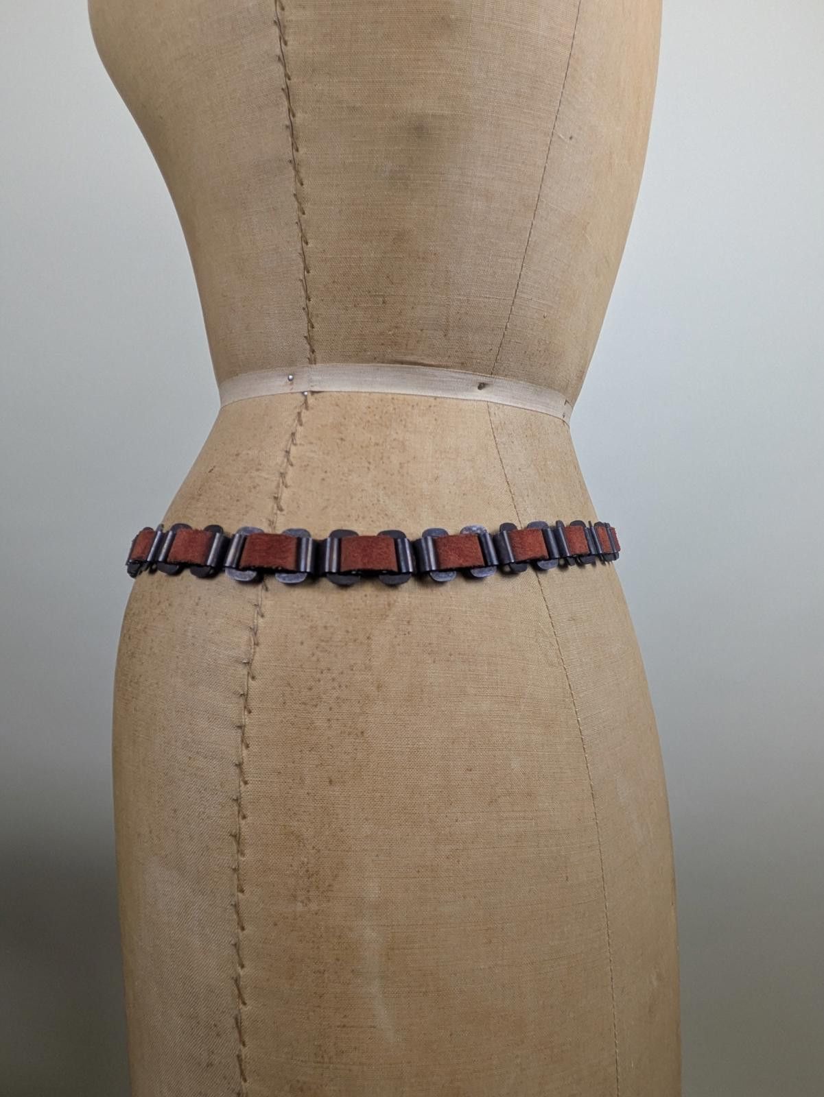 Yves Saint Laurent 1970's YSL yves saint laurent suede metal belt Size ONE SIZE - 4 Thumbnail